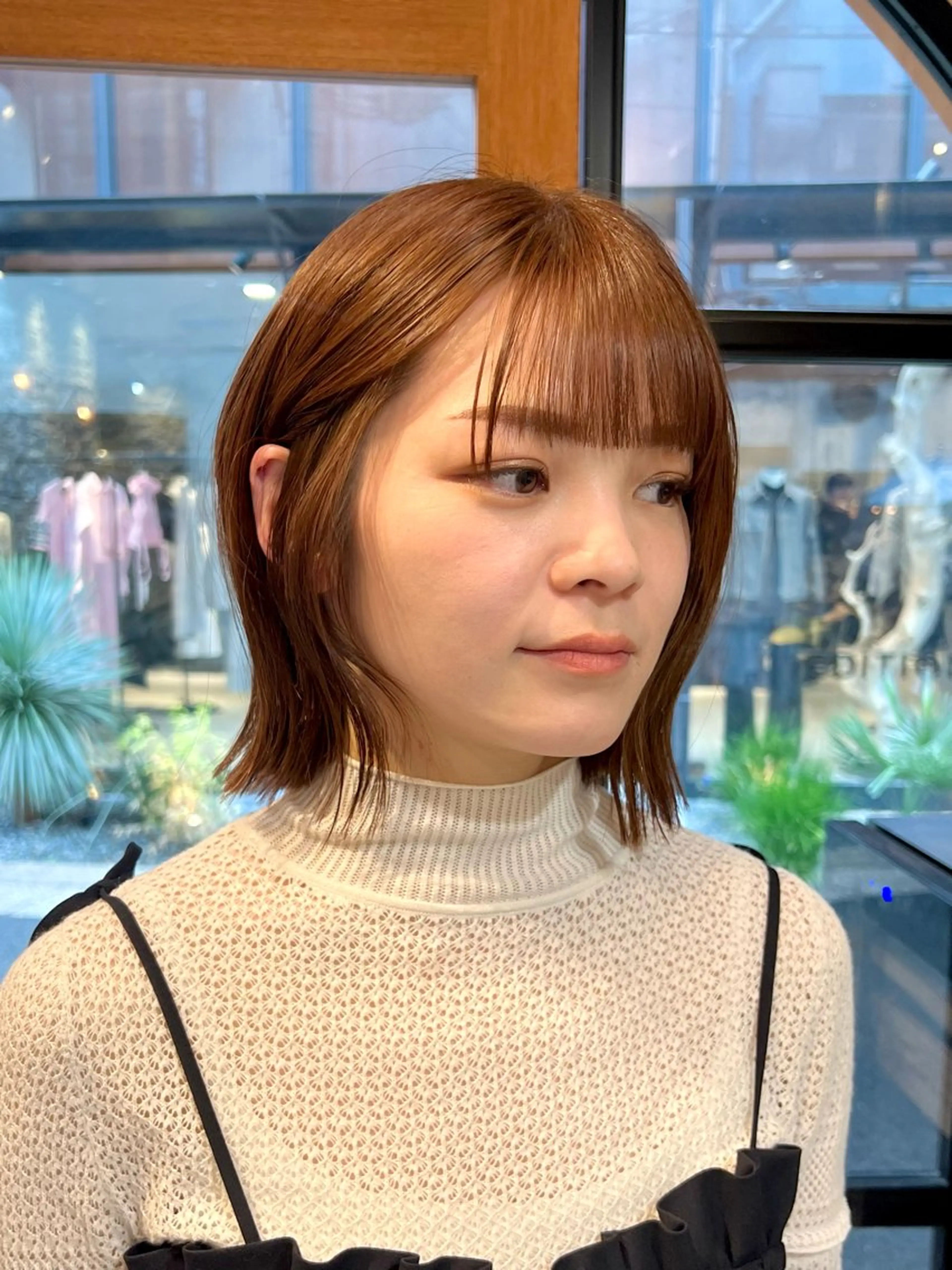 ショート カラー 切りっぱなしボブ ボブ 神戸ボブ✂️ ioe三宮/田 伸佳のヘアスタイル