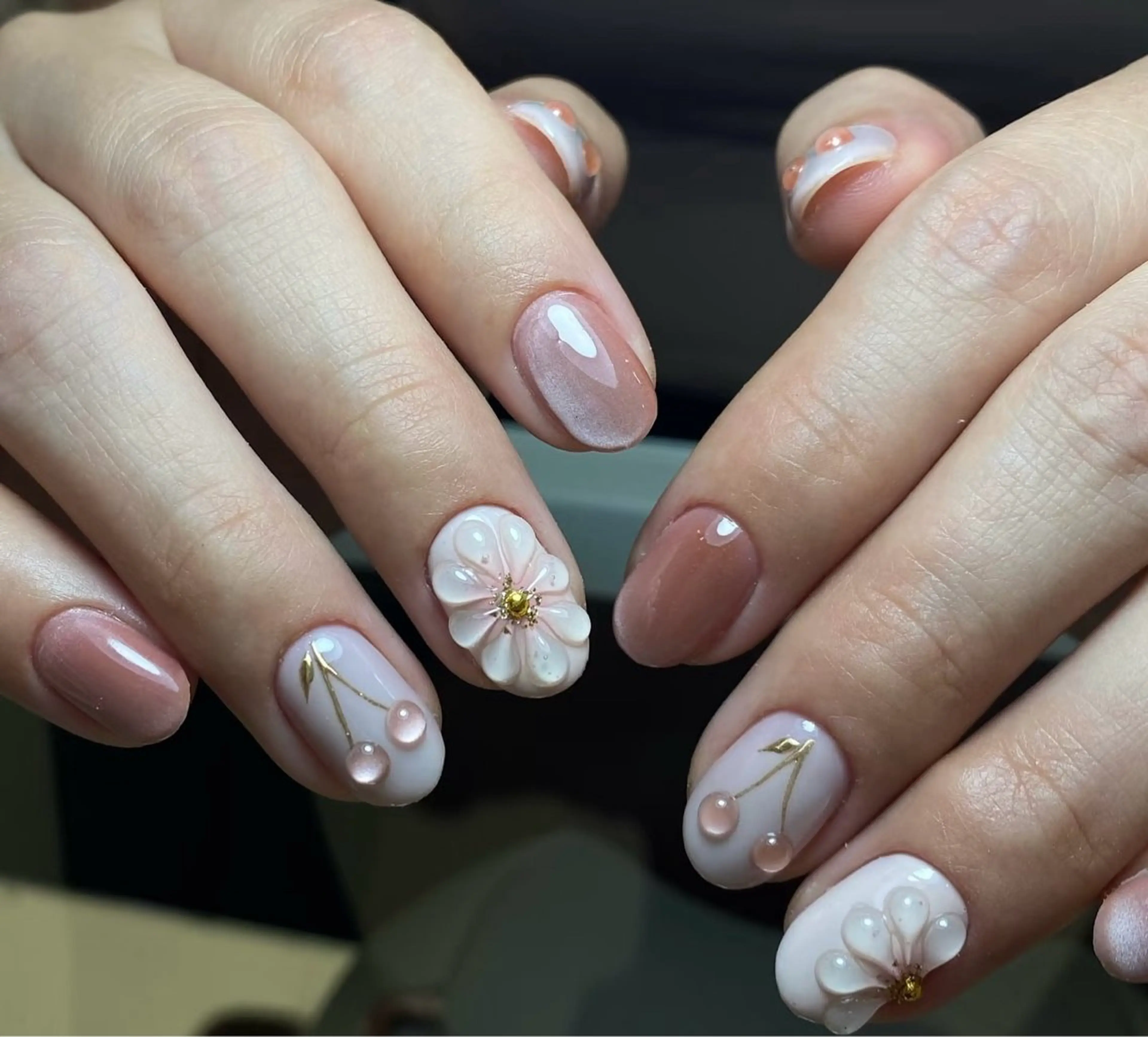 ネイル ハンドネイル ハンドケア Kaka_ パラジェル、長さだしのネイルデザイン