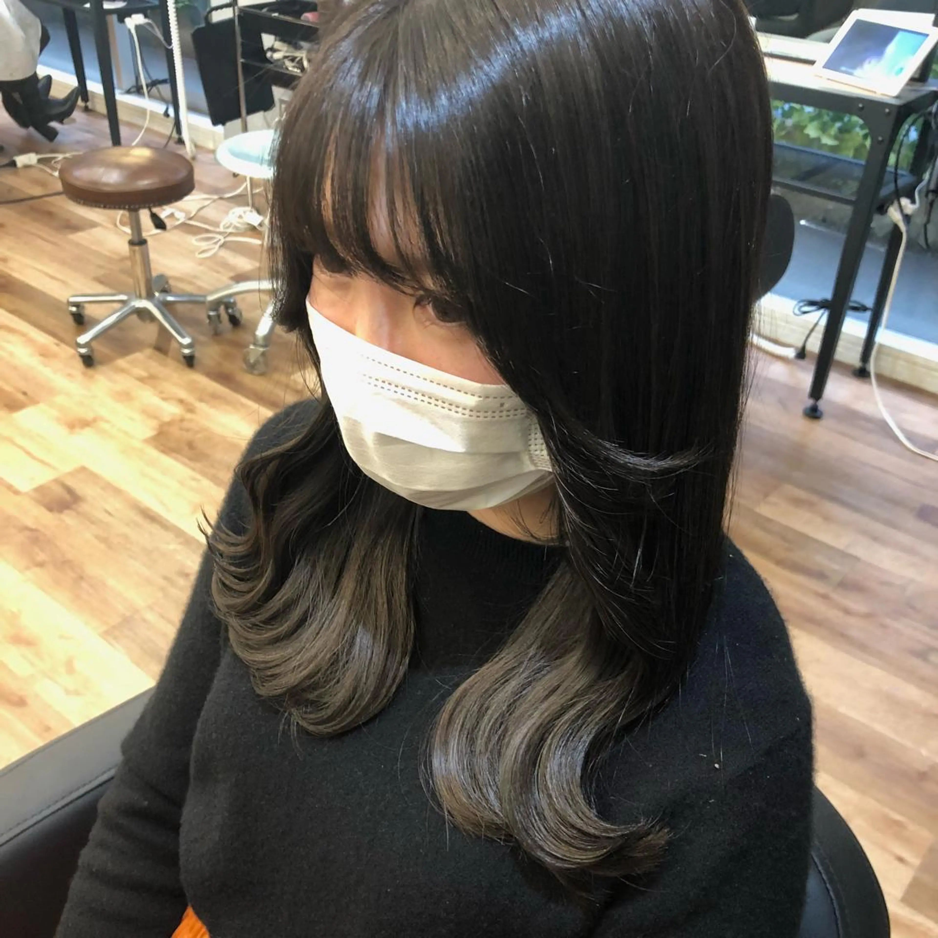 セミロング カラー グレージュ トレンドヘア🌿 chinariのヘアスタイル