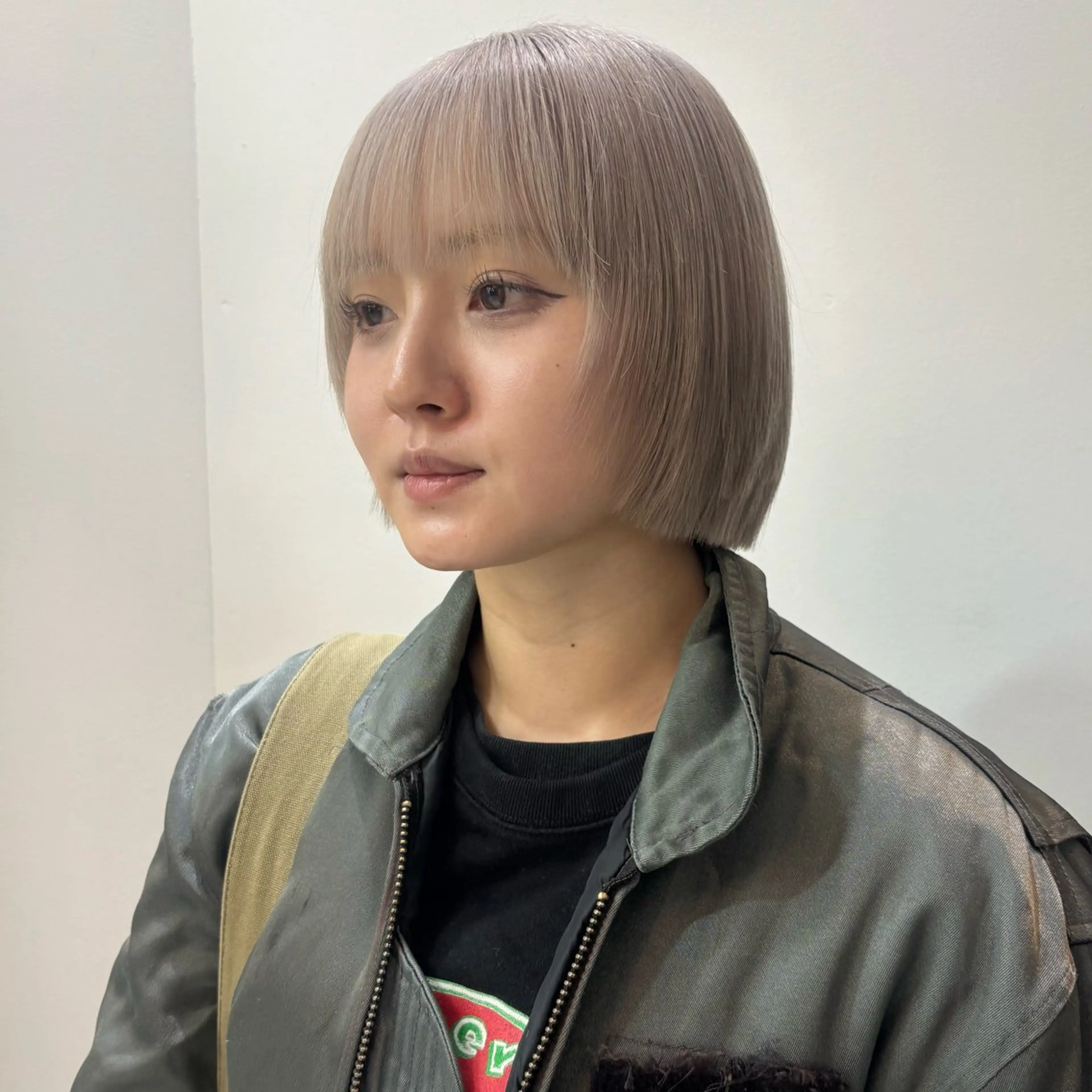 💕ブリーチ込みダブルカラー💕全体ブリーチ/カラー/メンテナンスカット無料/選べるトリートメントの写真