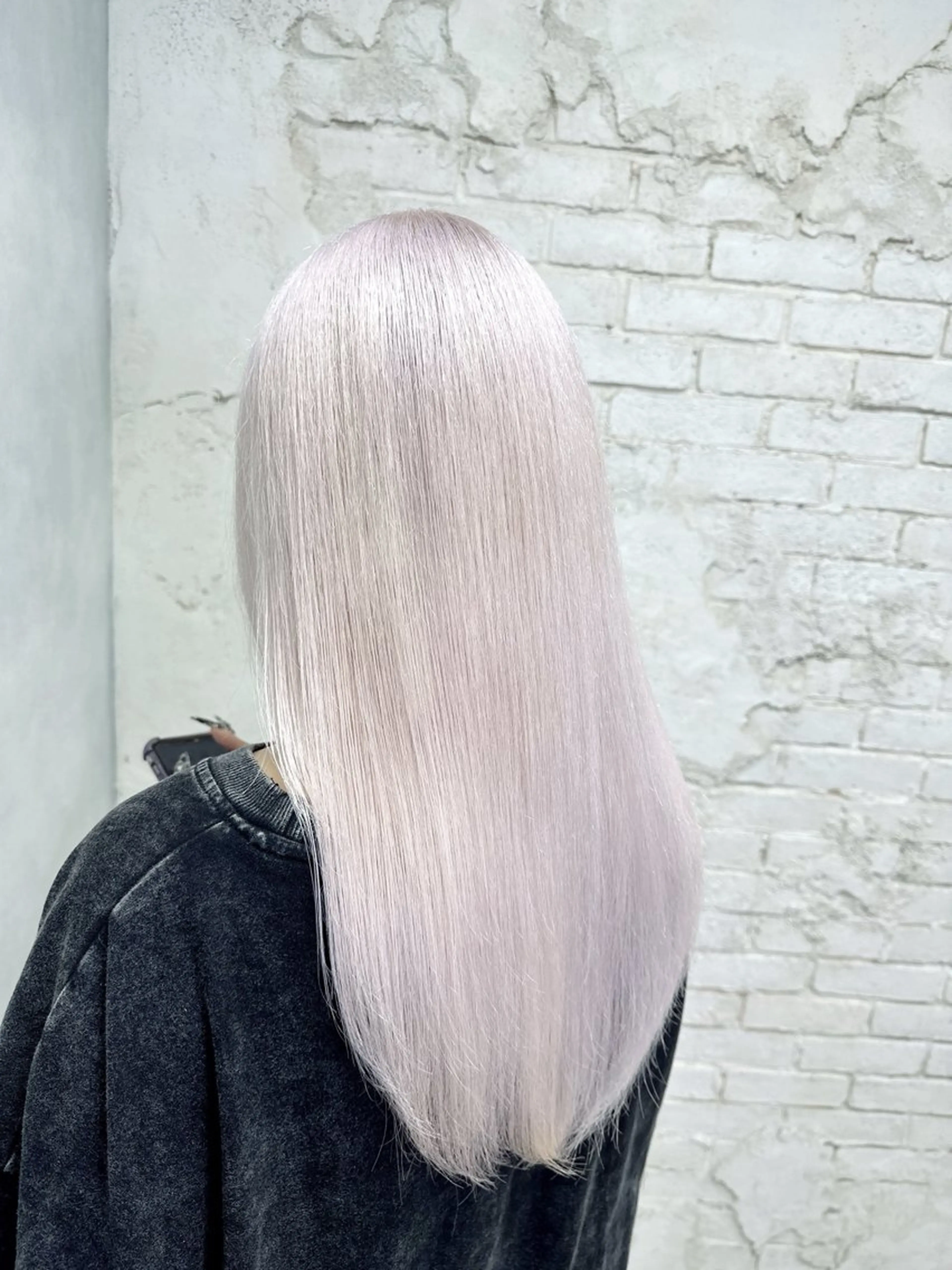 ロング カラー ベージュカラー ブリーチ ケアブリーチ ダブルカラー ハイトーンカラー カット ヘアカラー トリートメント レイヤーブリーチ特化 ホワイト専門/岸のヘアスタイル