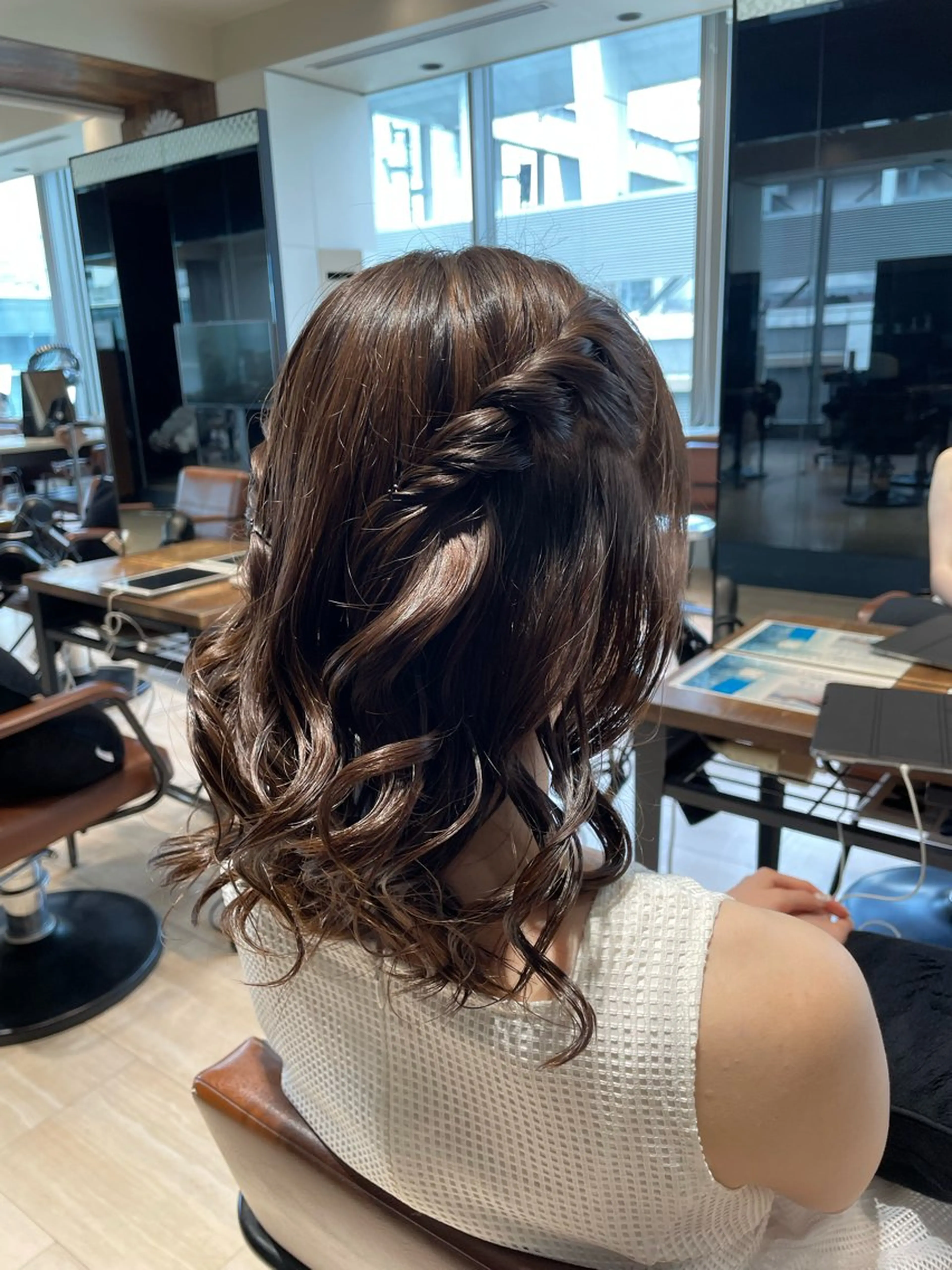 ヘアアレンジ ヘアセット 艶カラー/アレンジ/ はまぐちうみのヘアスタイル