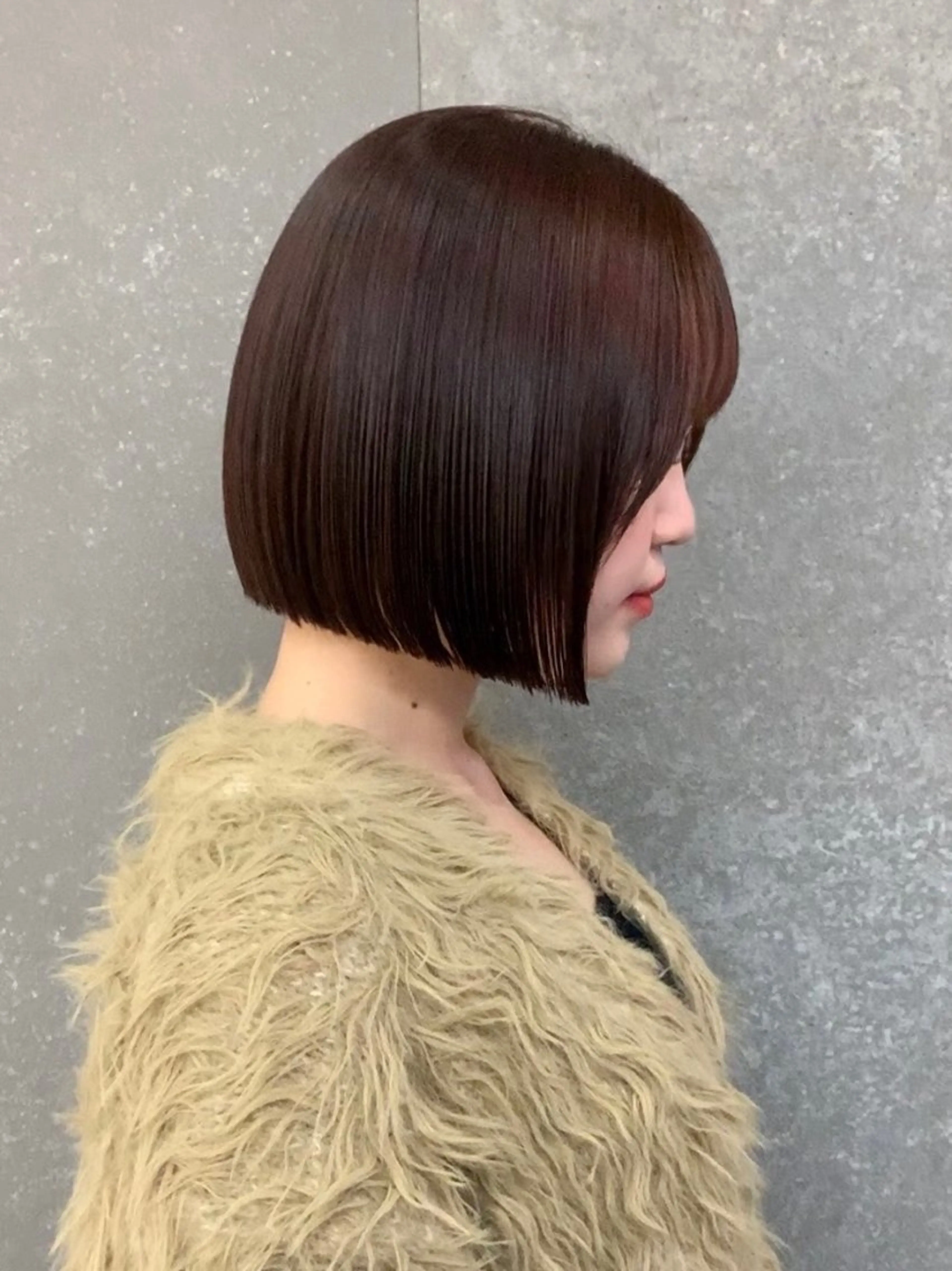 ショート カラー 切りっぱなしボブ 前下がりボブ ショートボブ ブリーチ ブリーチなしカラー 伊 杏のヘアスタイル