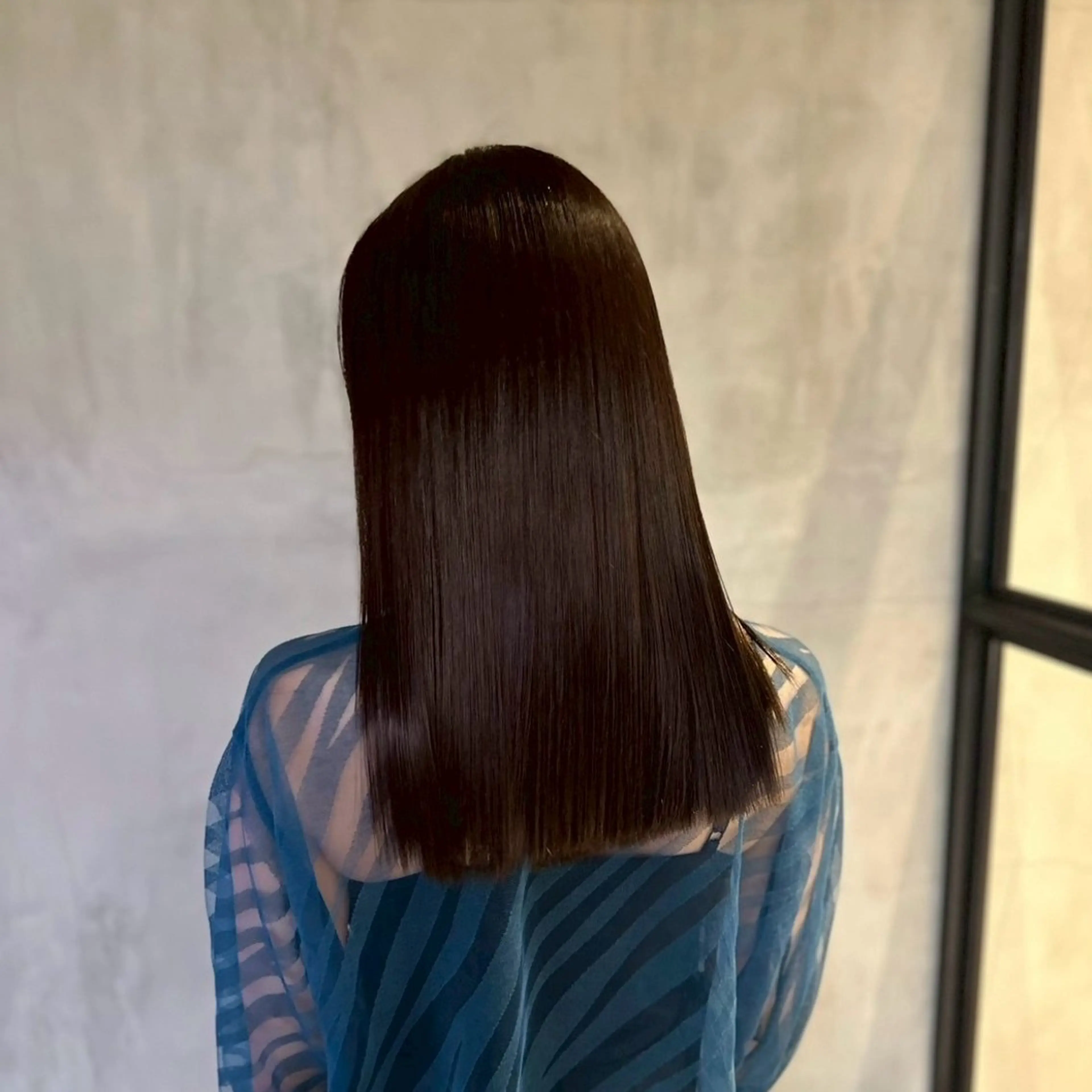 セミロング 縮毛矯正 ひなた / elima調布のヘアスタイル