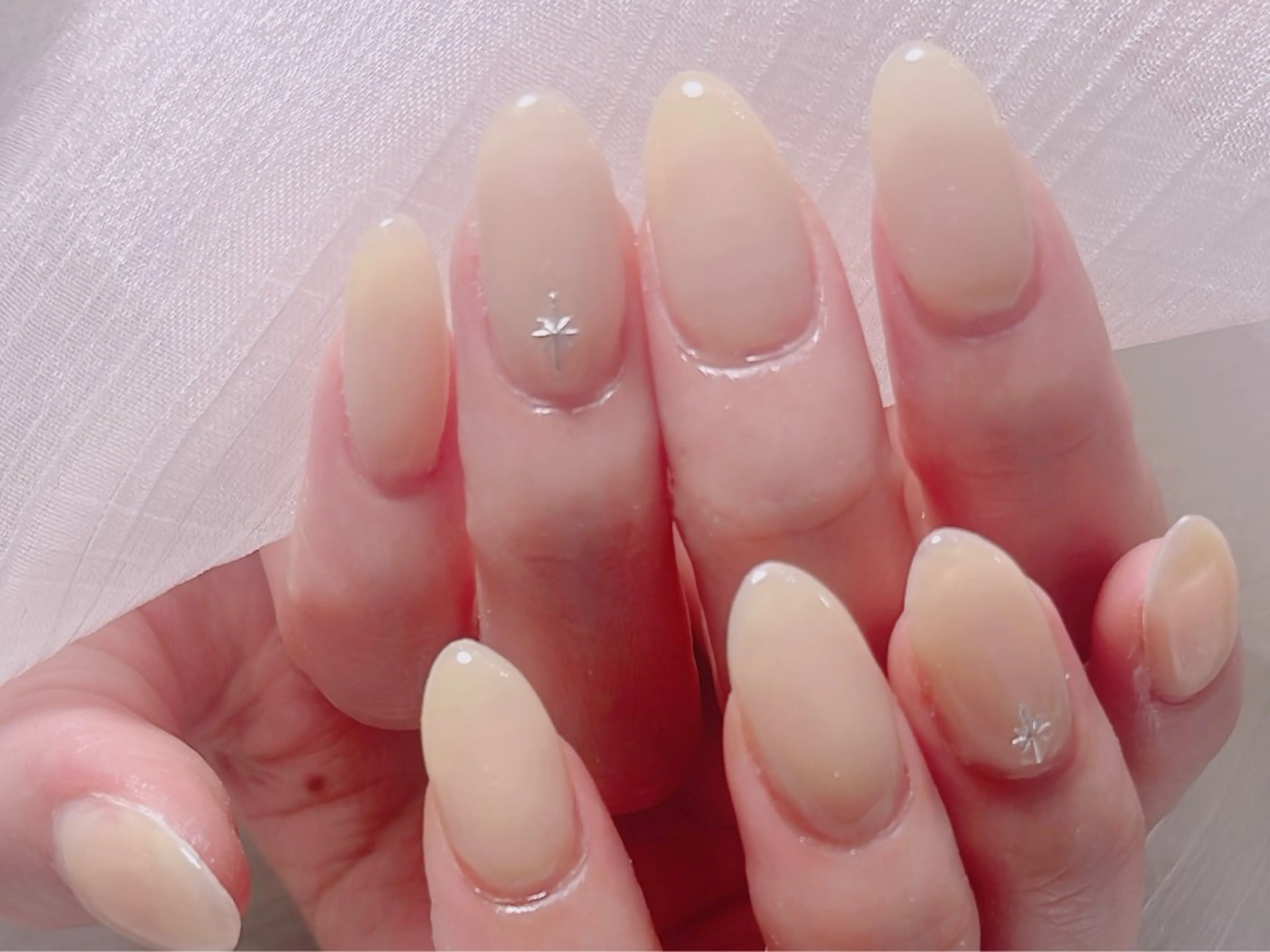 ネイル ハンドネイル KARI ネイルサロンのネイルデザイン