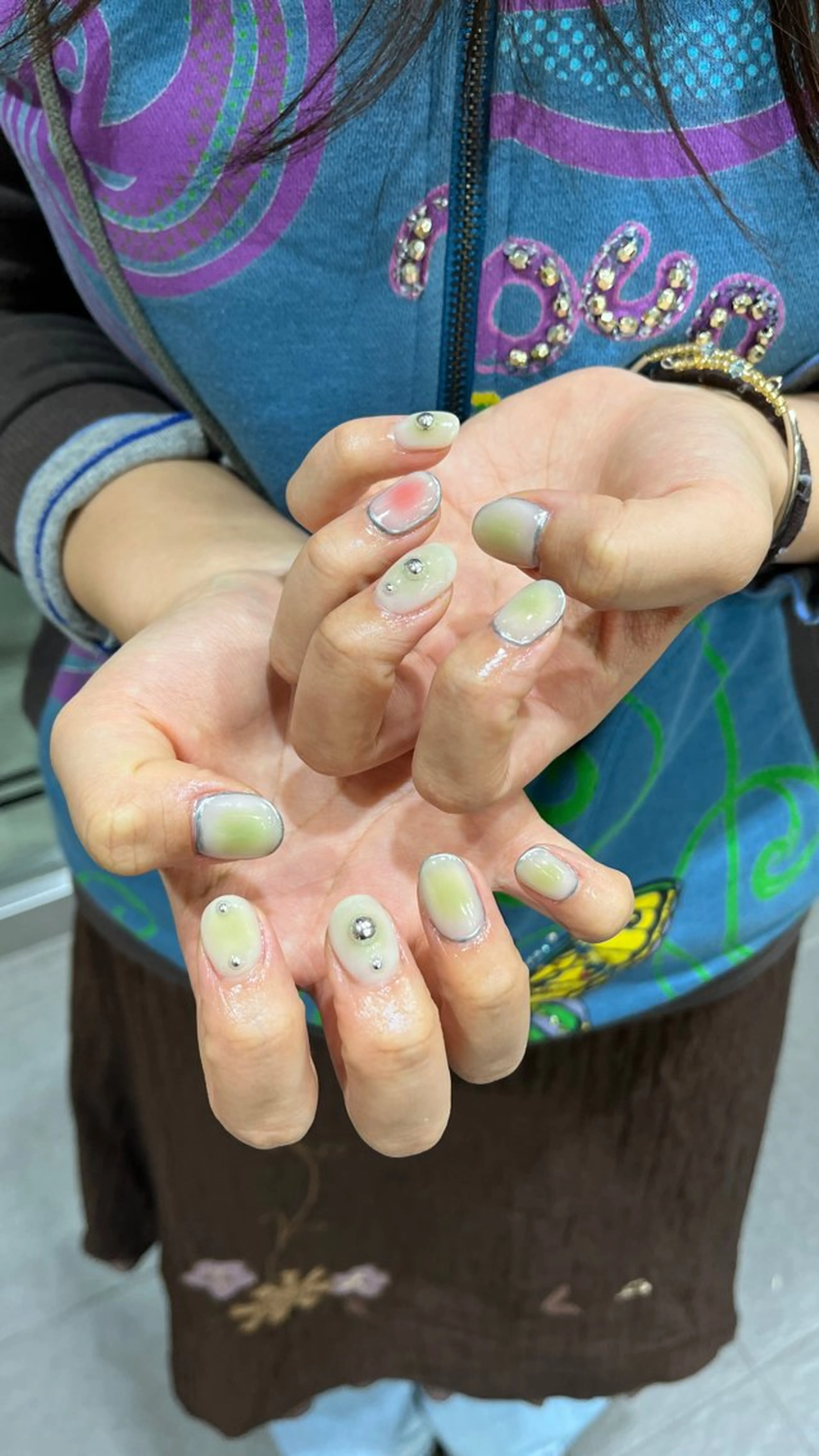 ネイル ハンドネイル waka❤️✨ レイヤーボブ/エクのヘアスタイル