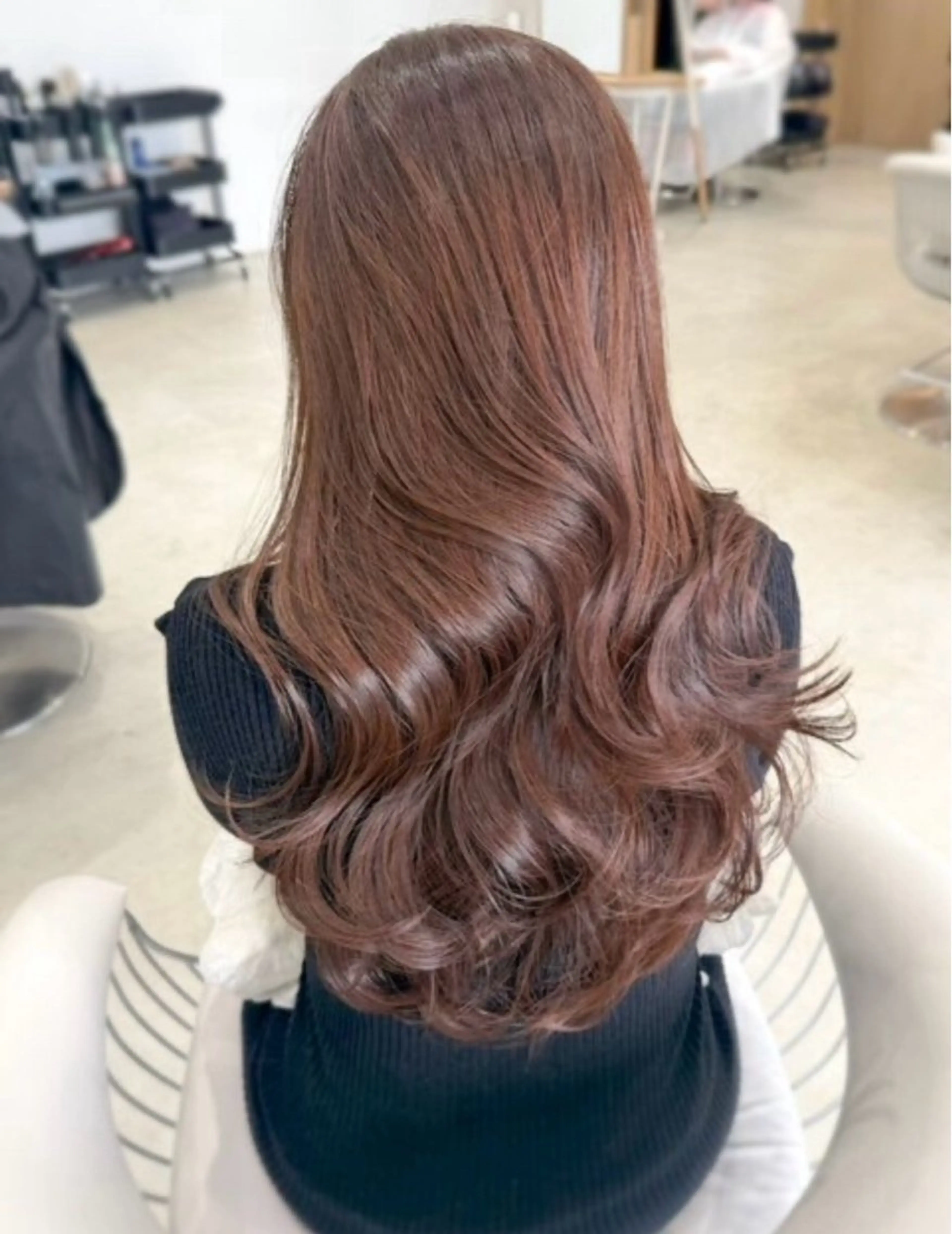 セミロング カラー カット ヘアカラー mana /韓国風レイヤーのヘアスタイル