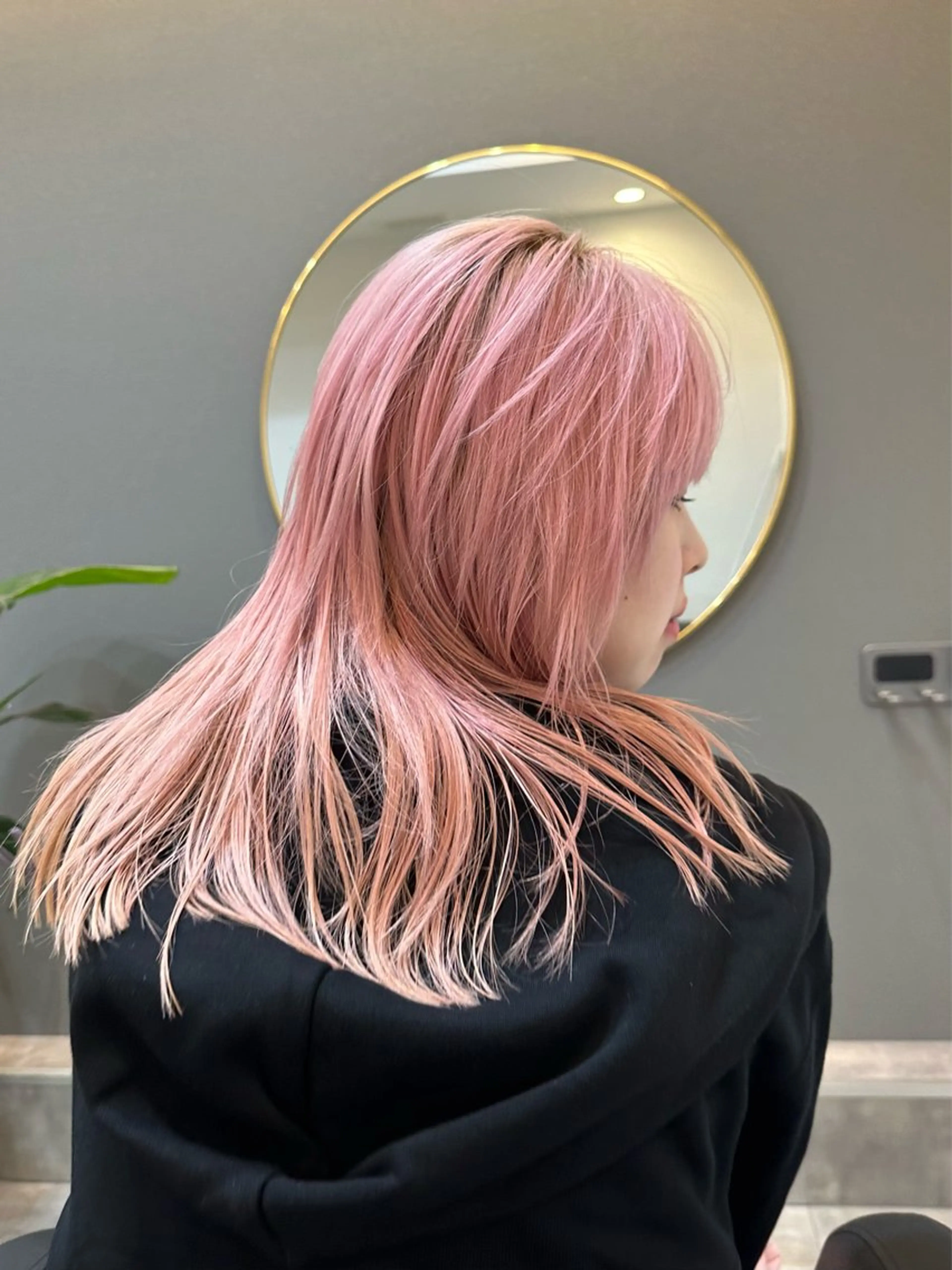 ロング カラー SUNDAZED所属・日沖 由紀子のヘアスタイル