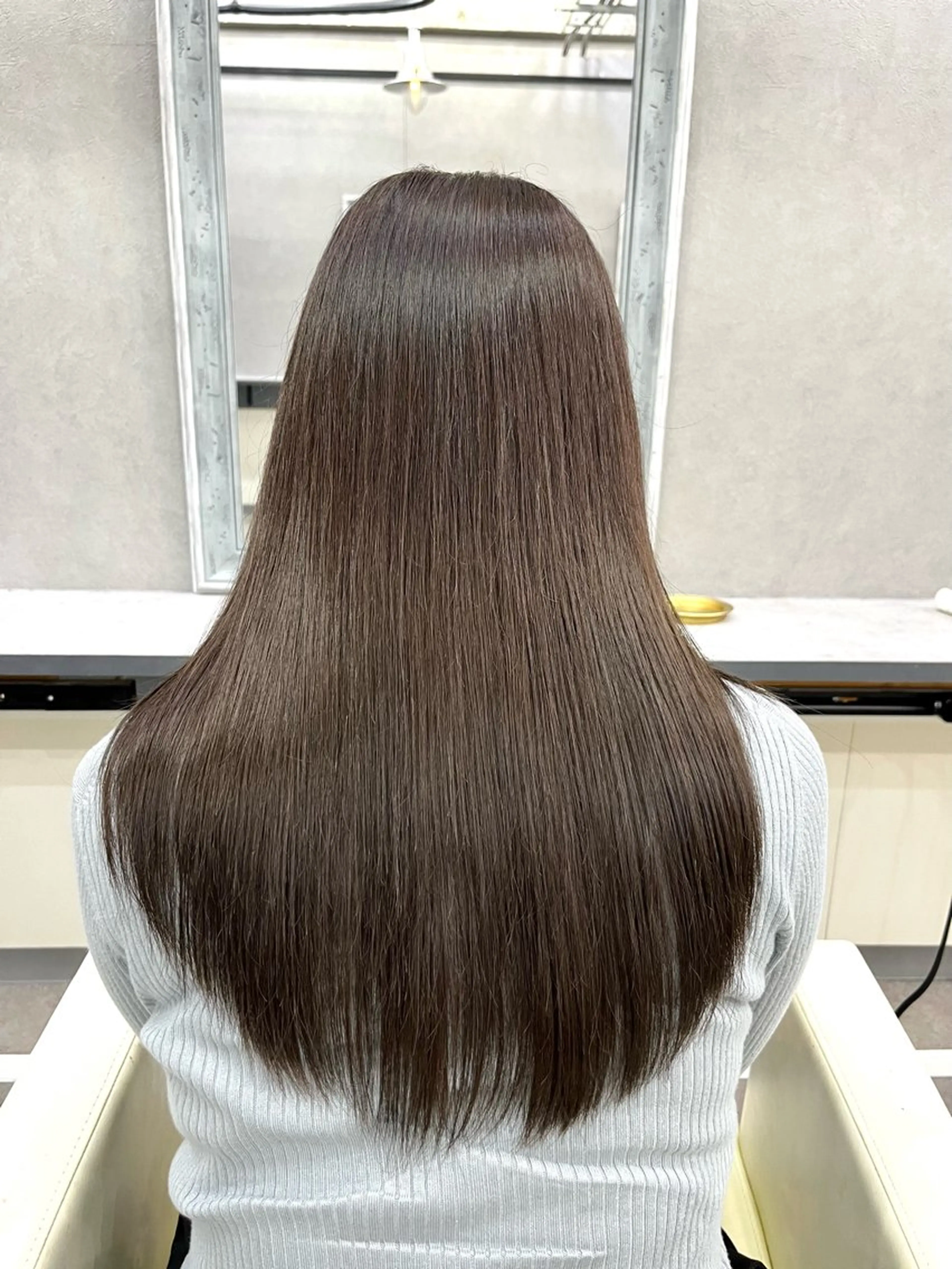 セミロング カラー ブラウンカラー モカブラウン ヘアカラー トリートメント 柔らかいヘアカラー 大成のヘアスタイル