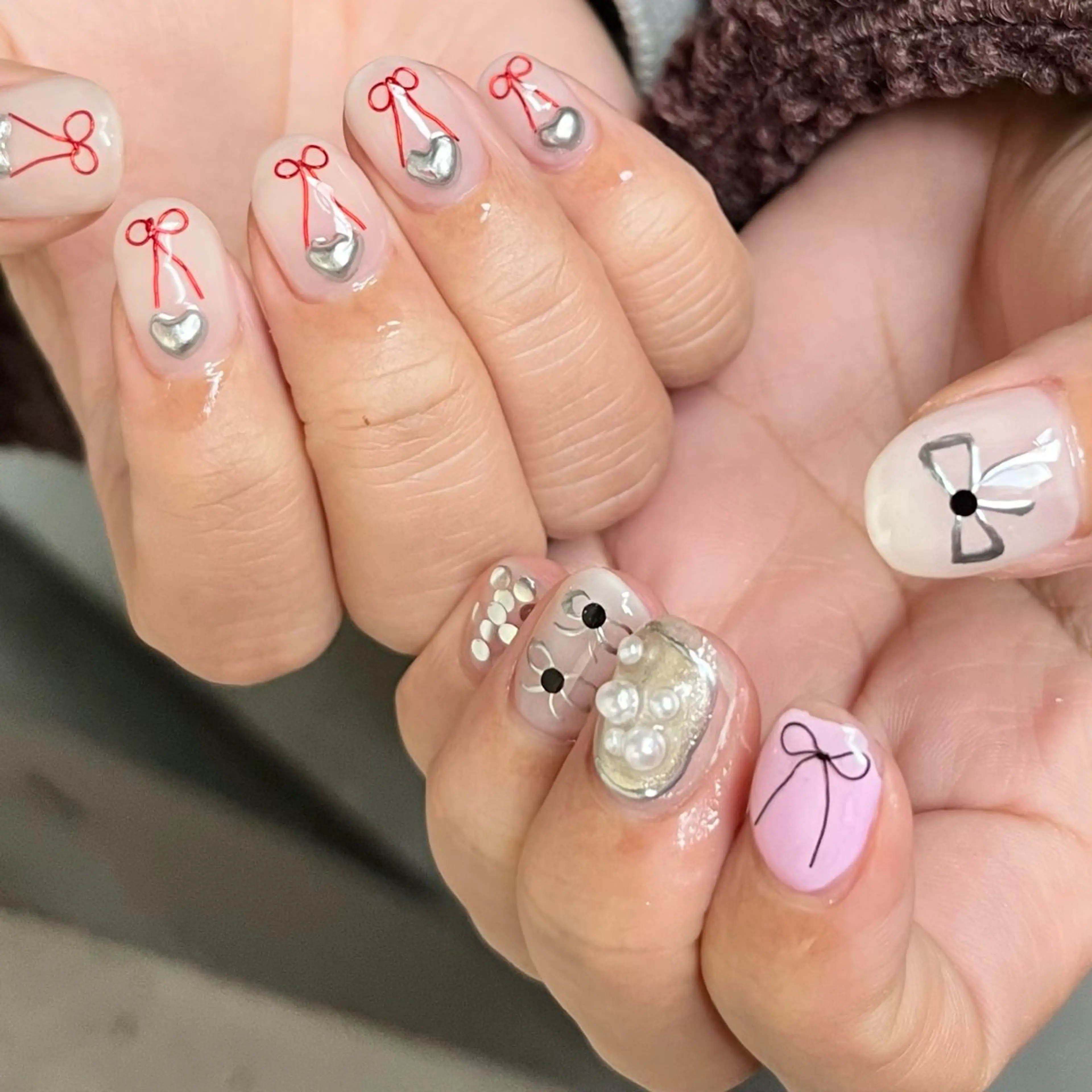 ネイル リボン mitsuki / Manonのネイルデザイン