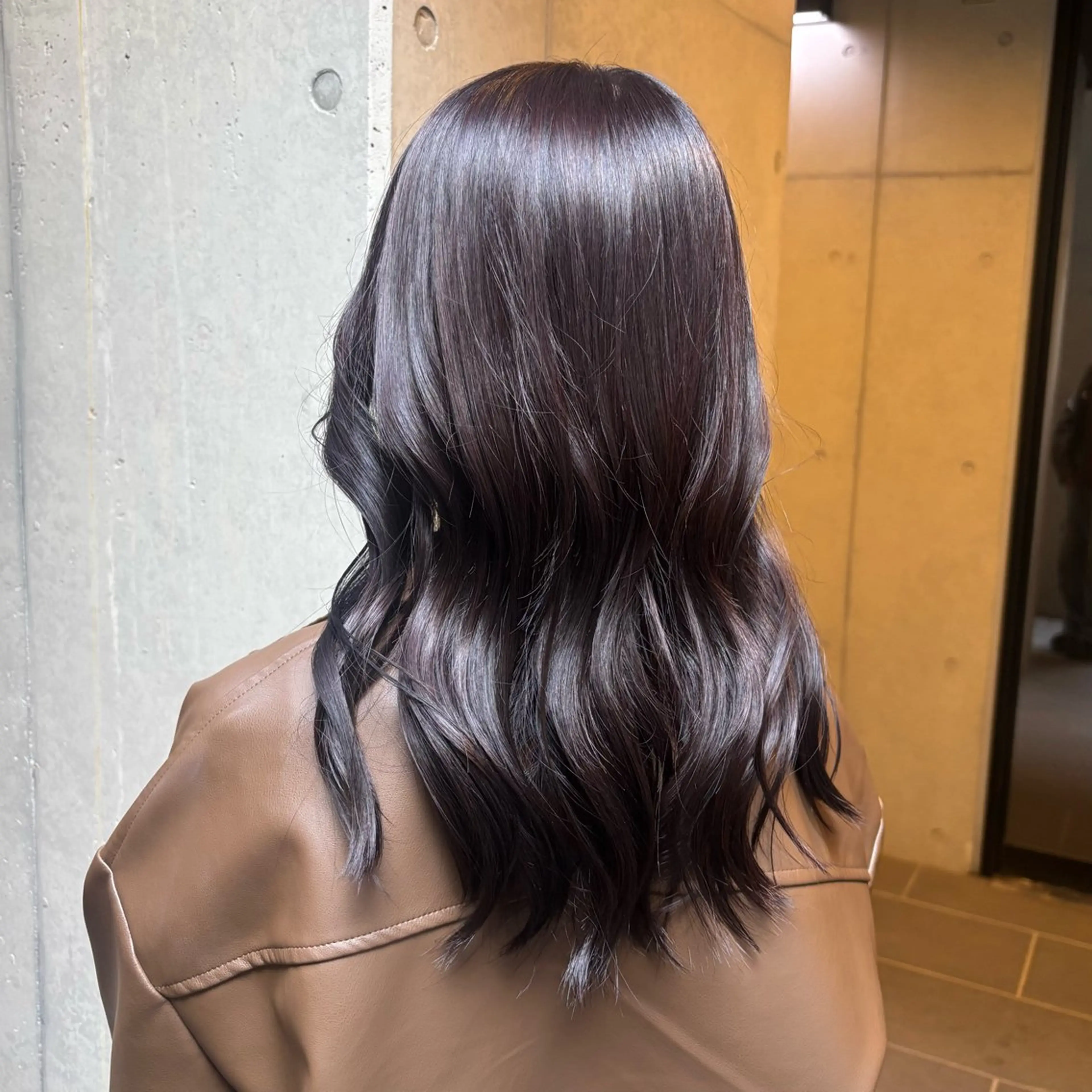 ロング カラー ヘアカラー トリートメント 〖❁田尻千尋| LEONID❁〗のヘアスタイル