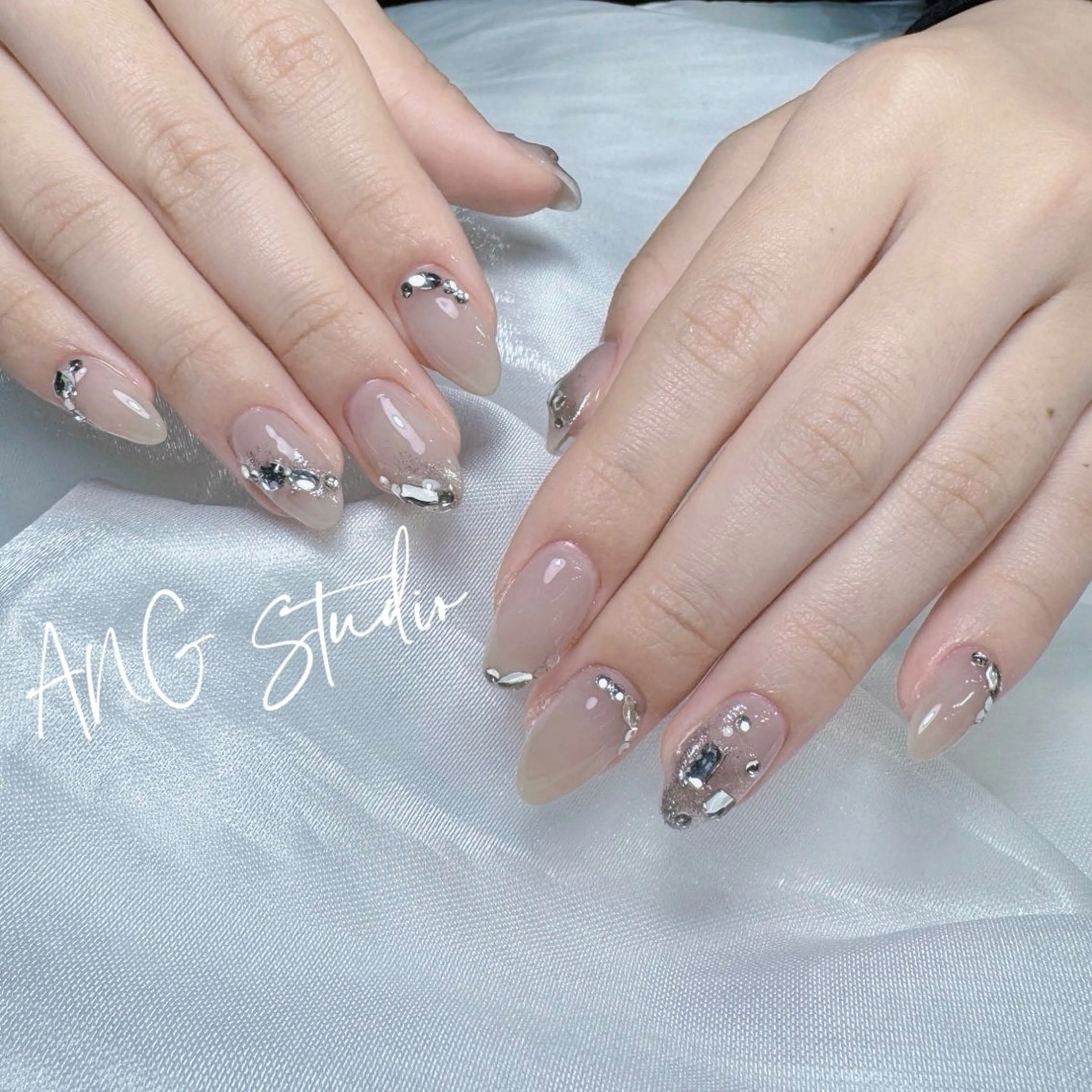 ネイル ハンドネイル ハンドケア ANG Studioのネイルデザイン