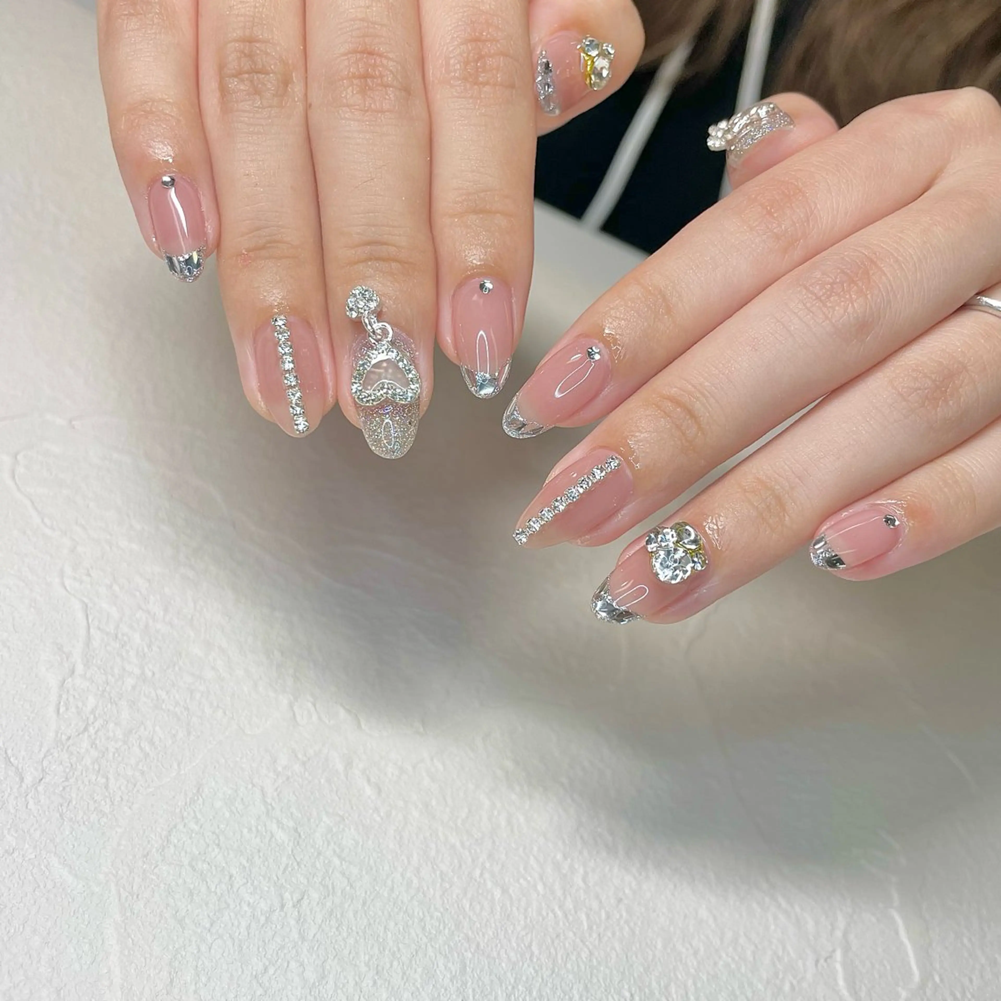 ネイル b'6 by Stir所属・b'6 SAKINAのネイルデザイン