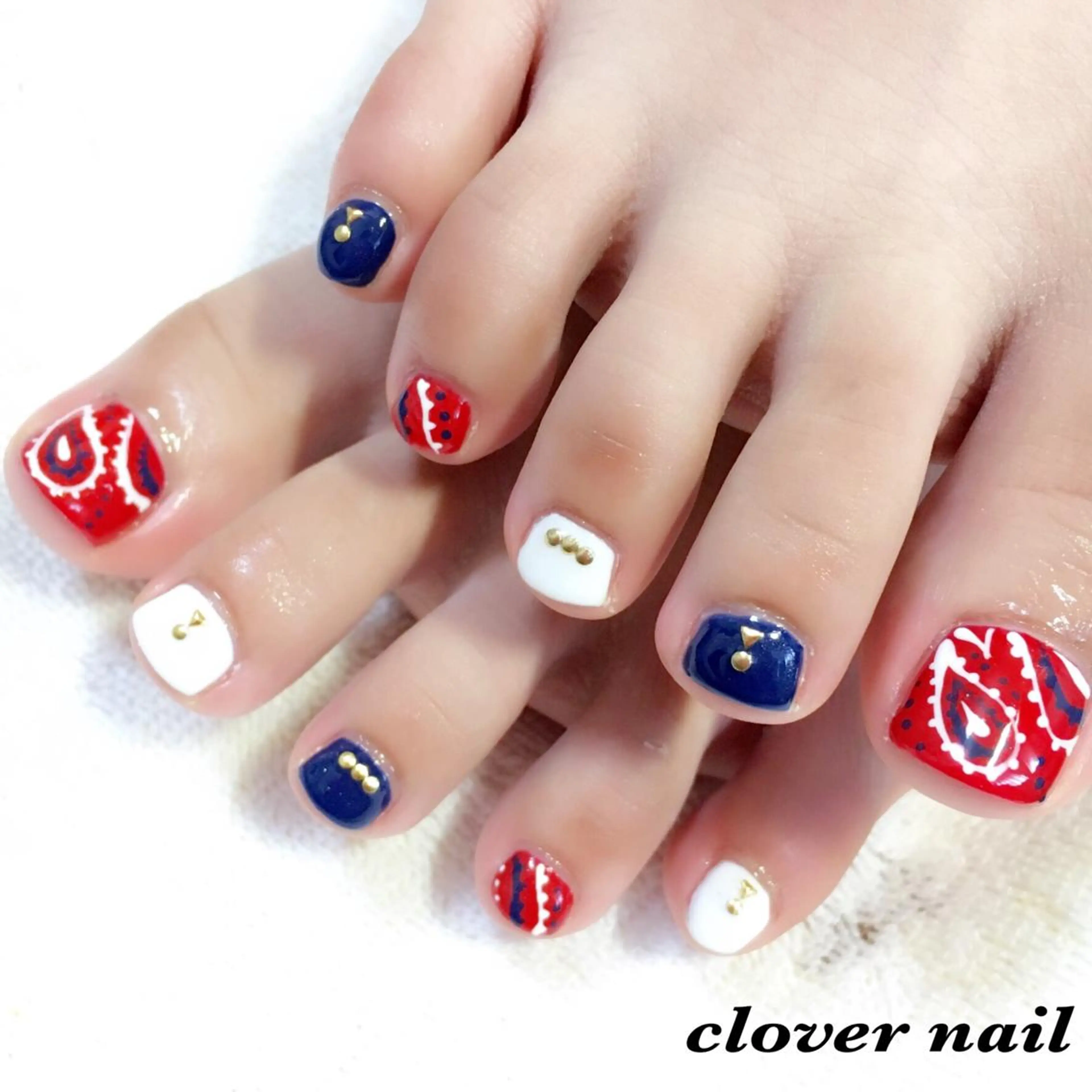 ネイル フットネイル clover nailのネイルデザイン