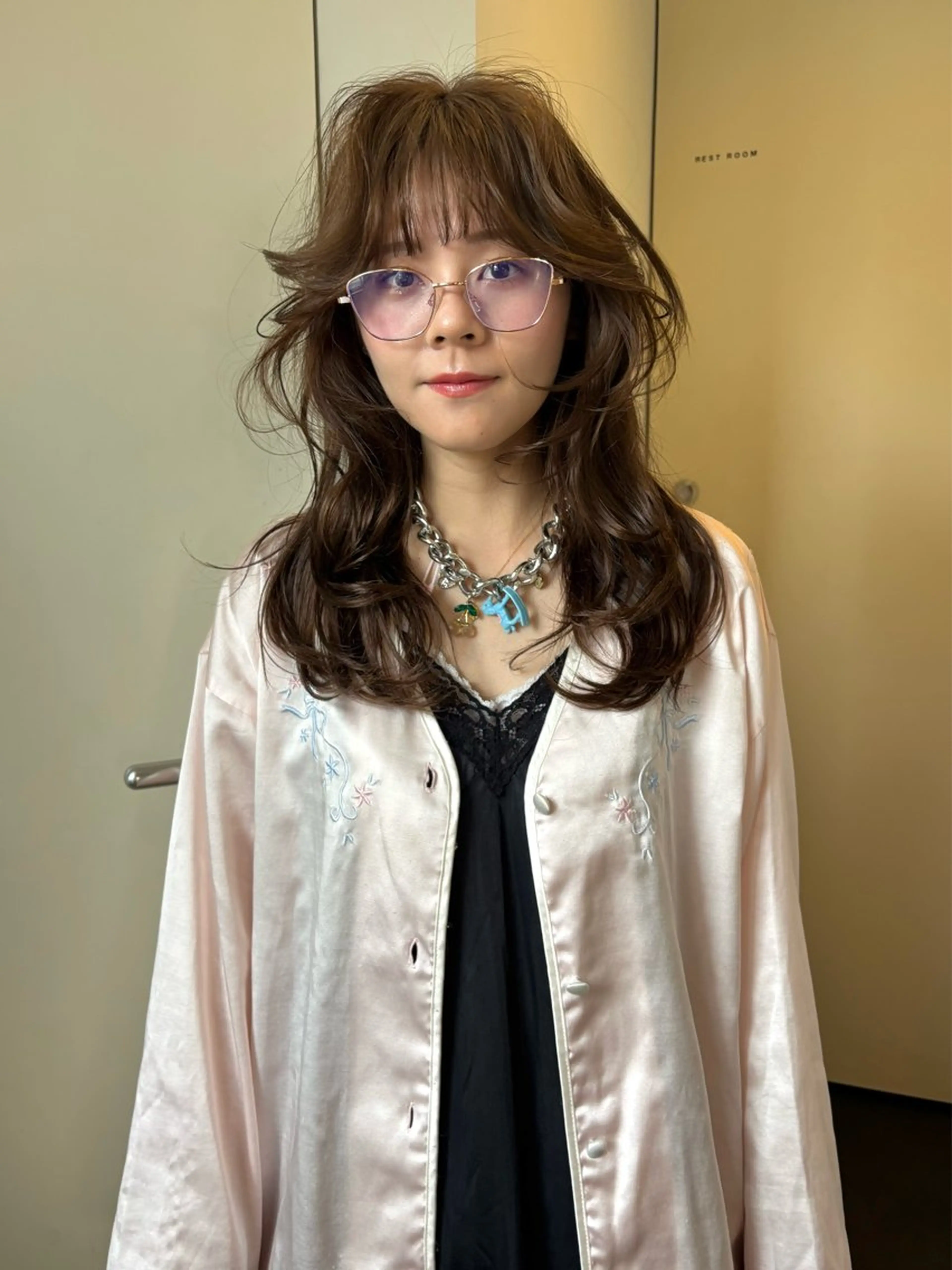 セミロング カラー ブリーチ 透明感カラー ブリーチなしカラー カット ヘアカラー mizuki/ピンク ベージュ.レイヤーのヘアスタイル