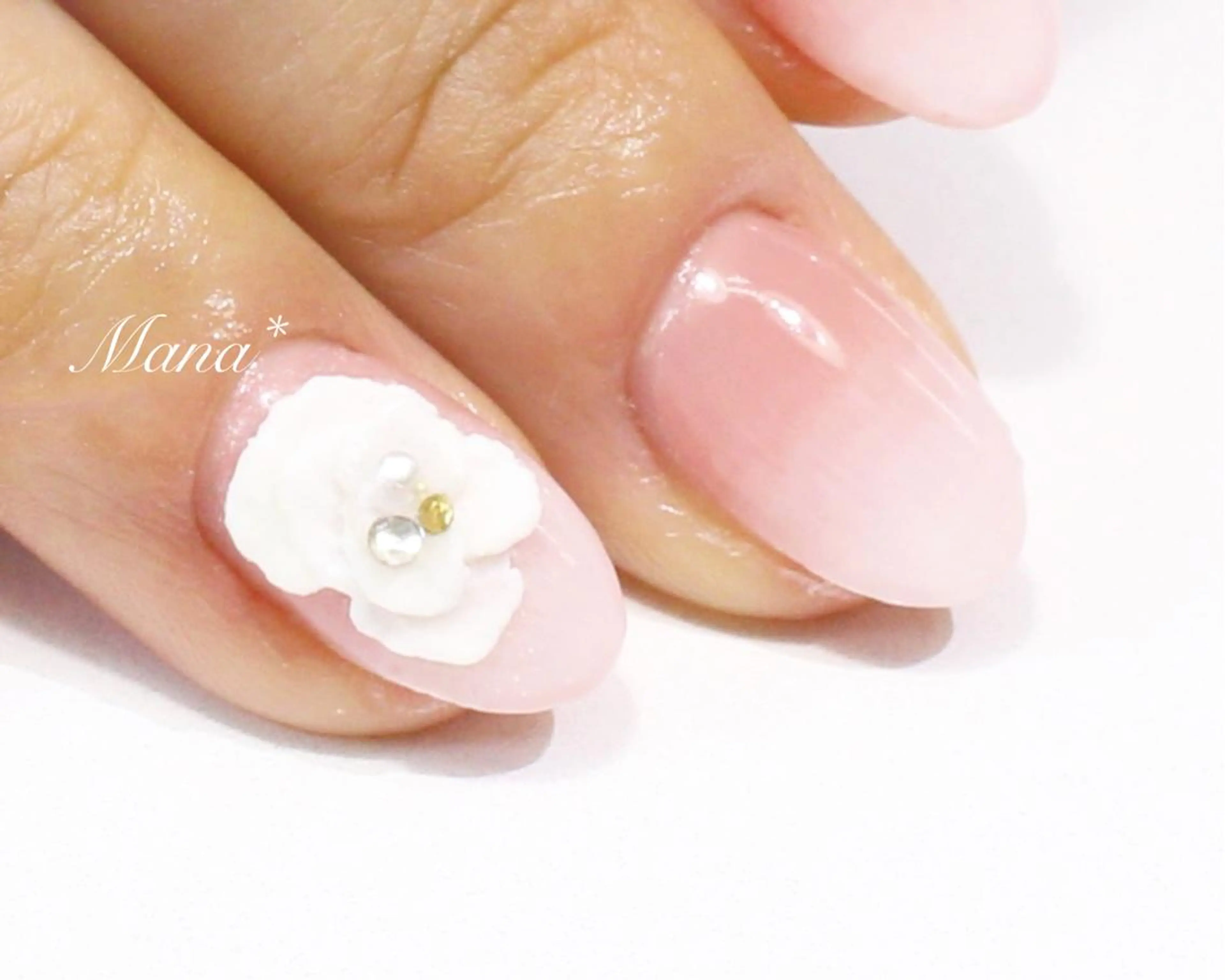 ネイル 塚田 由香里のネイルデザイン