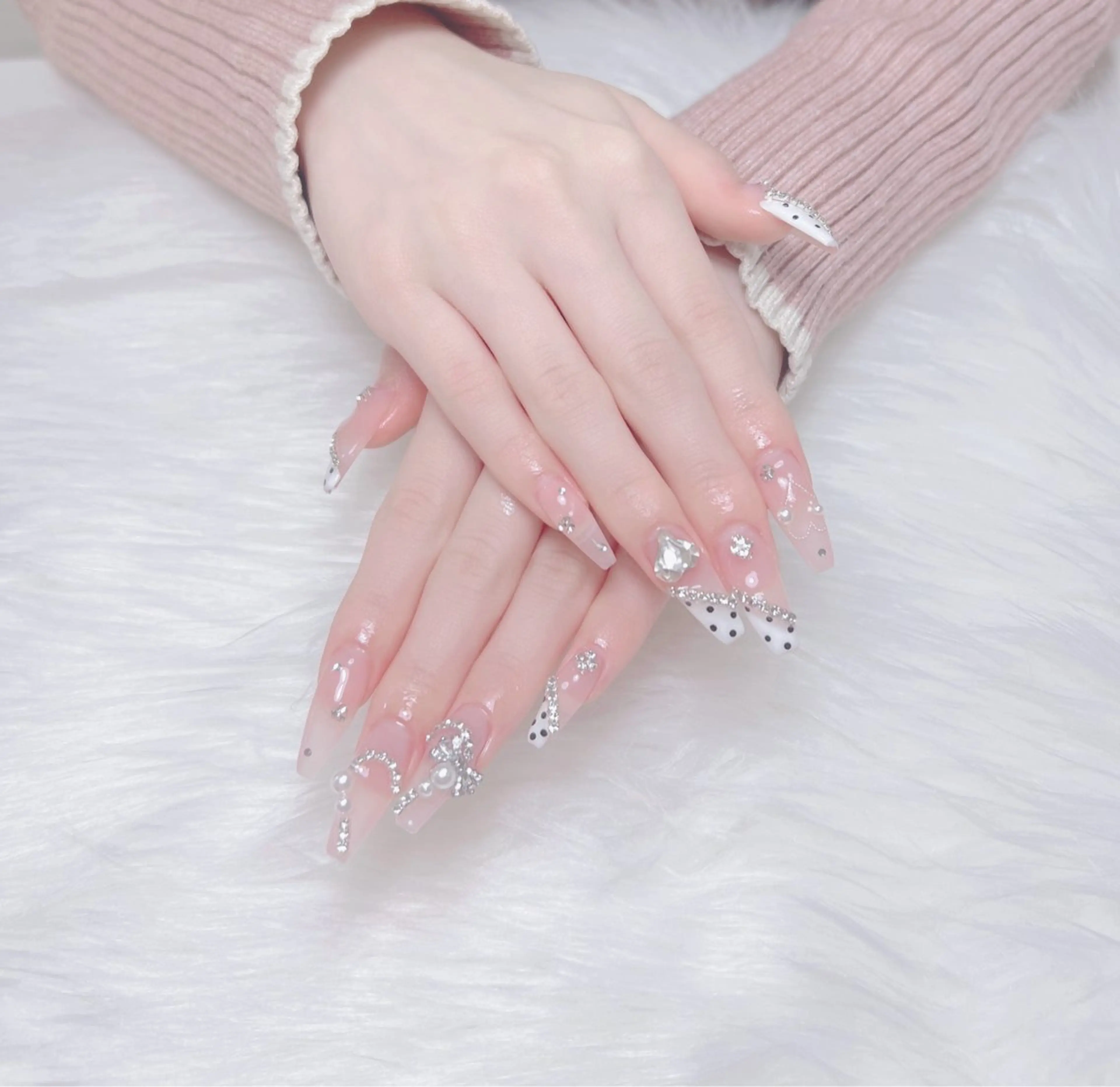 💗チップ長さだし💗デザイン150分コース//💎ストーンつけ放題❤️‍🔥の写真