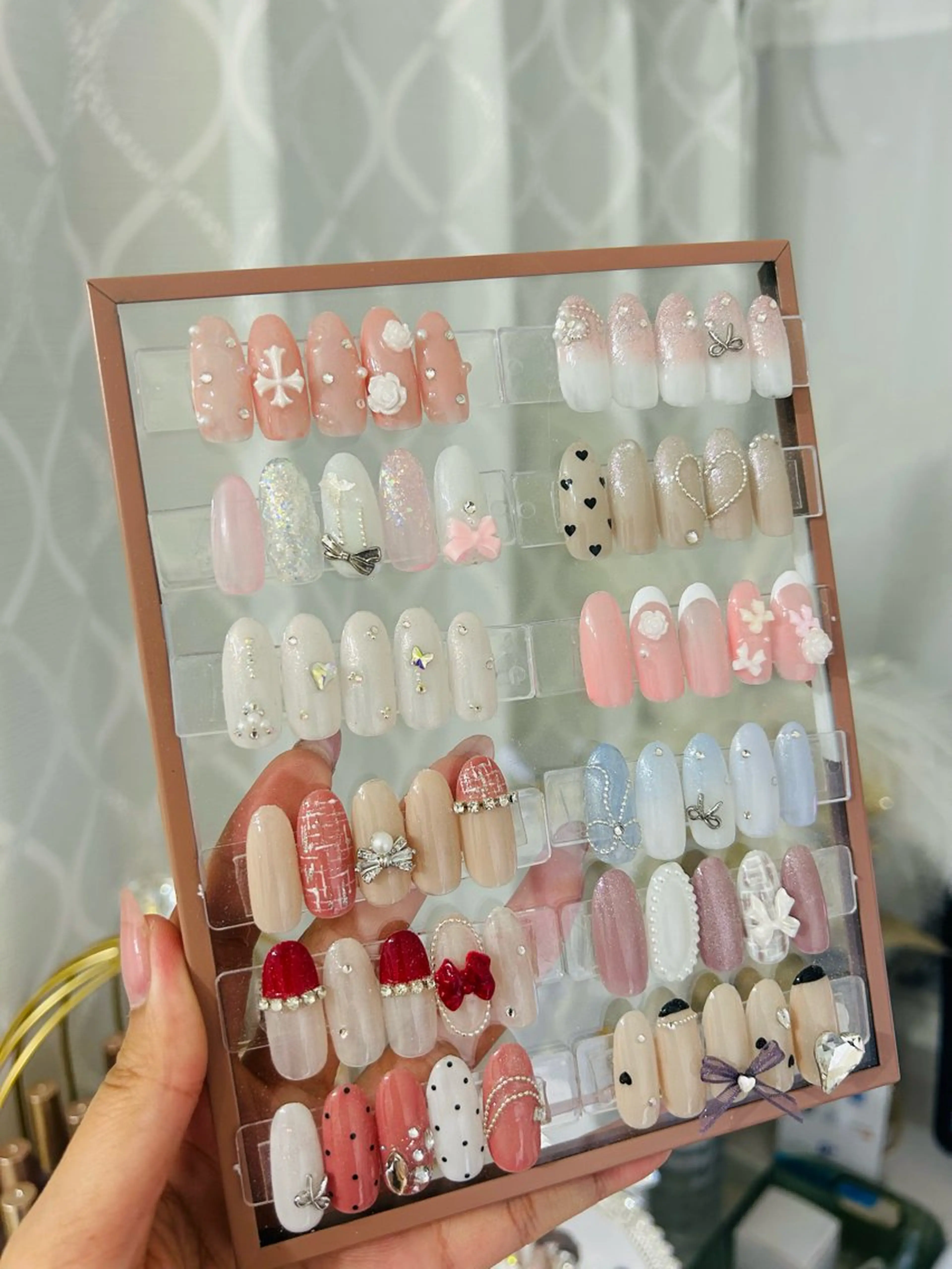 ネイル EMILY NAIL所属・EMILY NAILのネイルデザイン