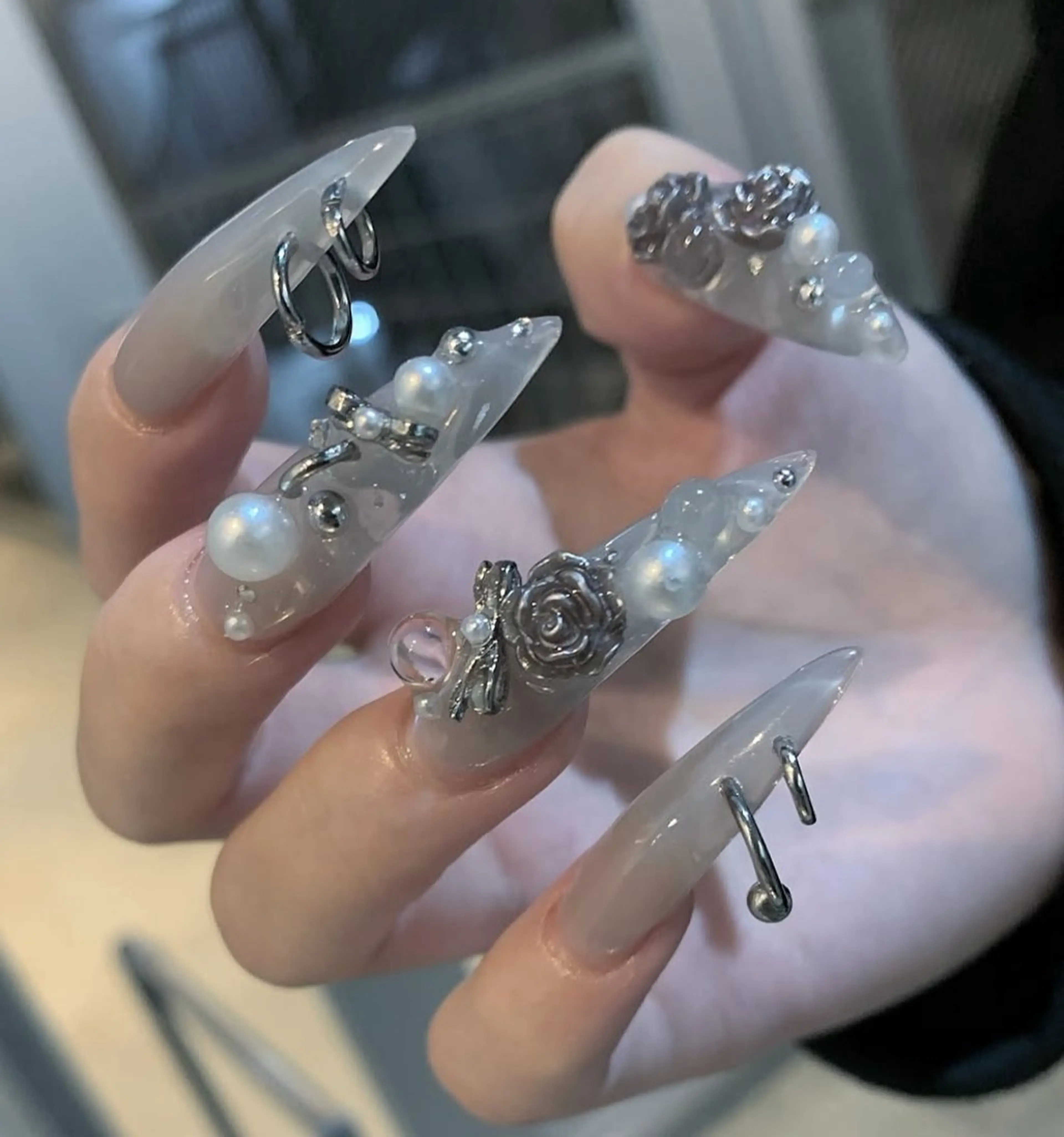 ネイル フレンチネイル ジェルネイル ガラスフレンチ ハロウィン ハート H.baby Nail Salonのネイルデザイン