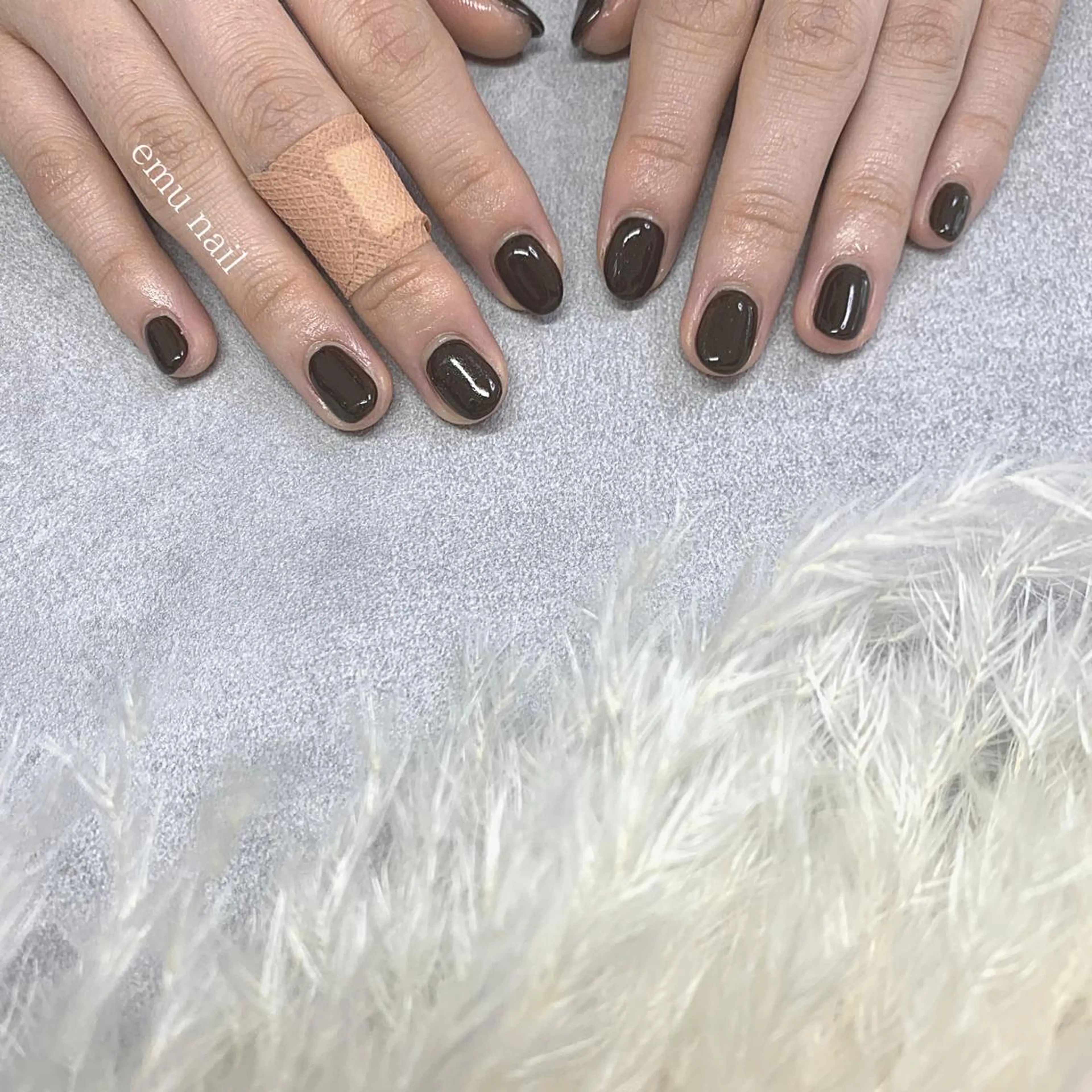 ネイル ブラウン ワンカラーネイル emu nailのネイルデザイン