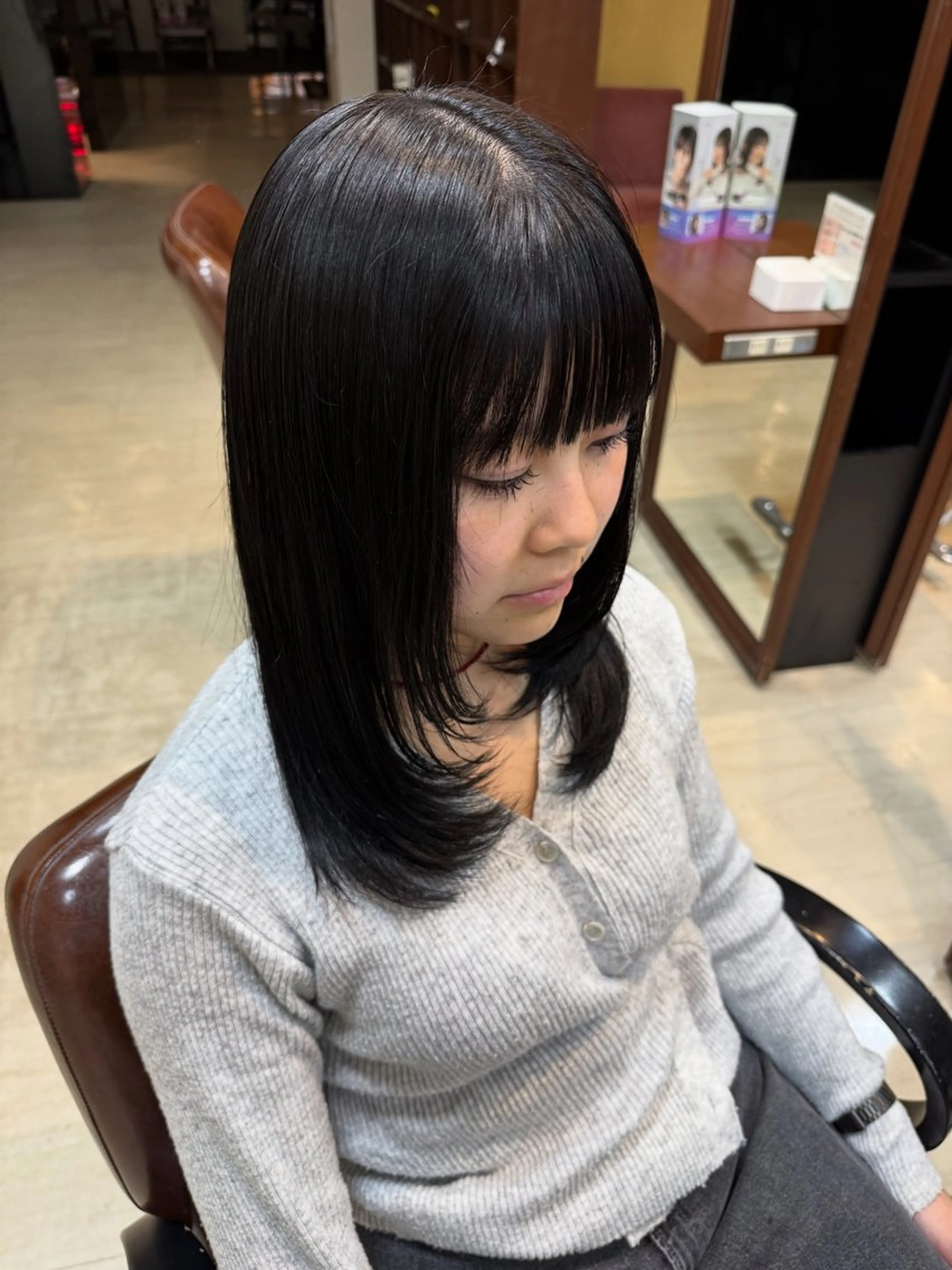 セミロング レイヤーカット 東田 篤希のヘアスタイル