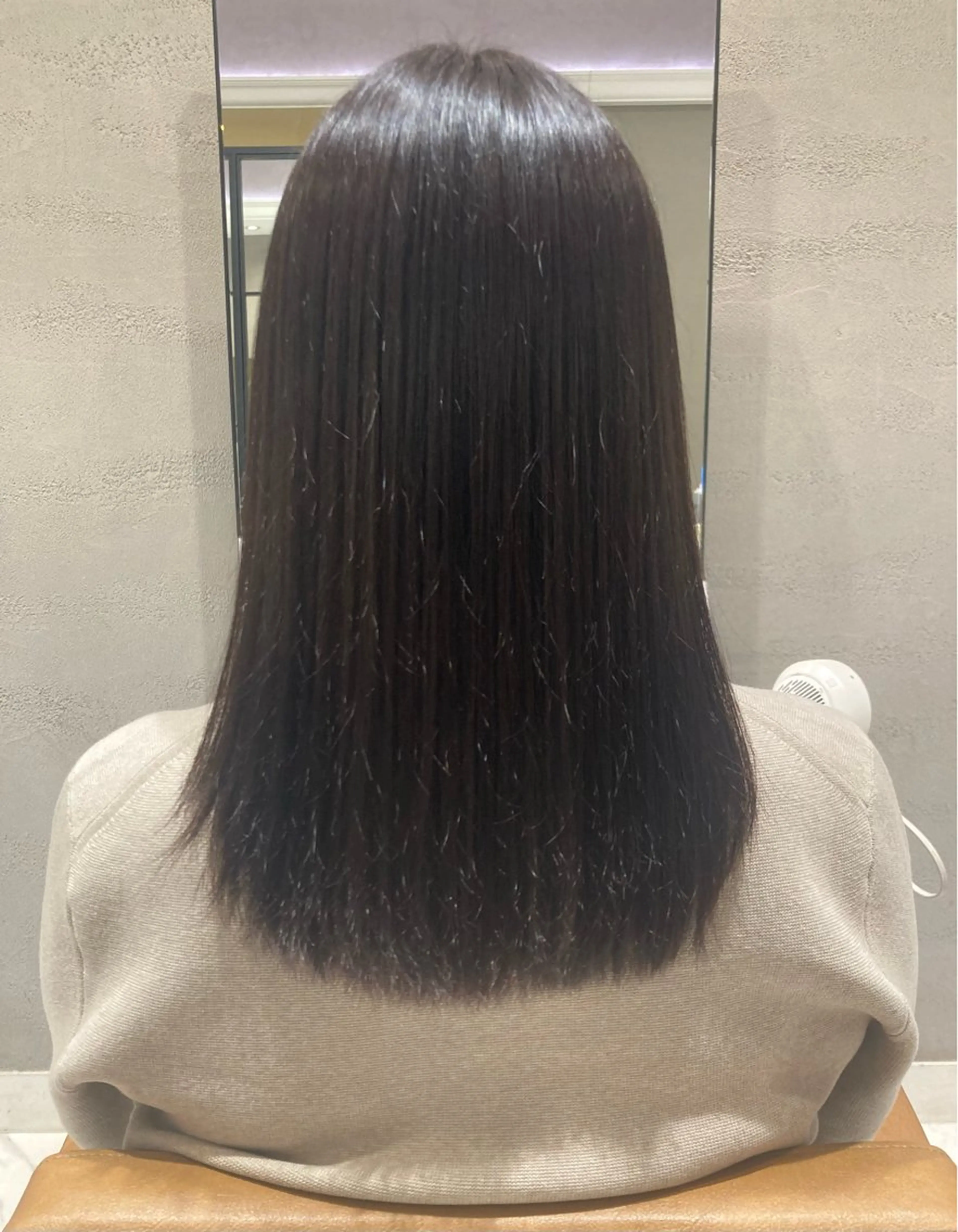 カラー 中山 千尋のヘアスタイル