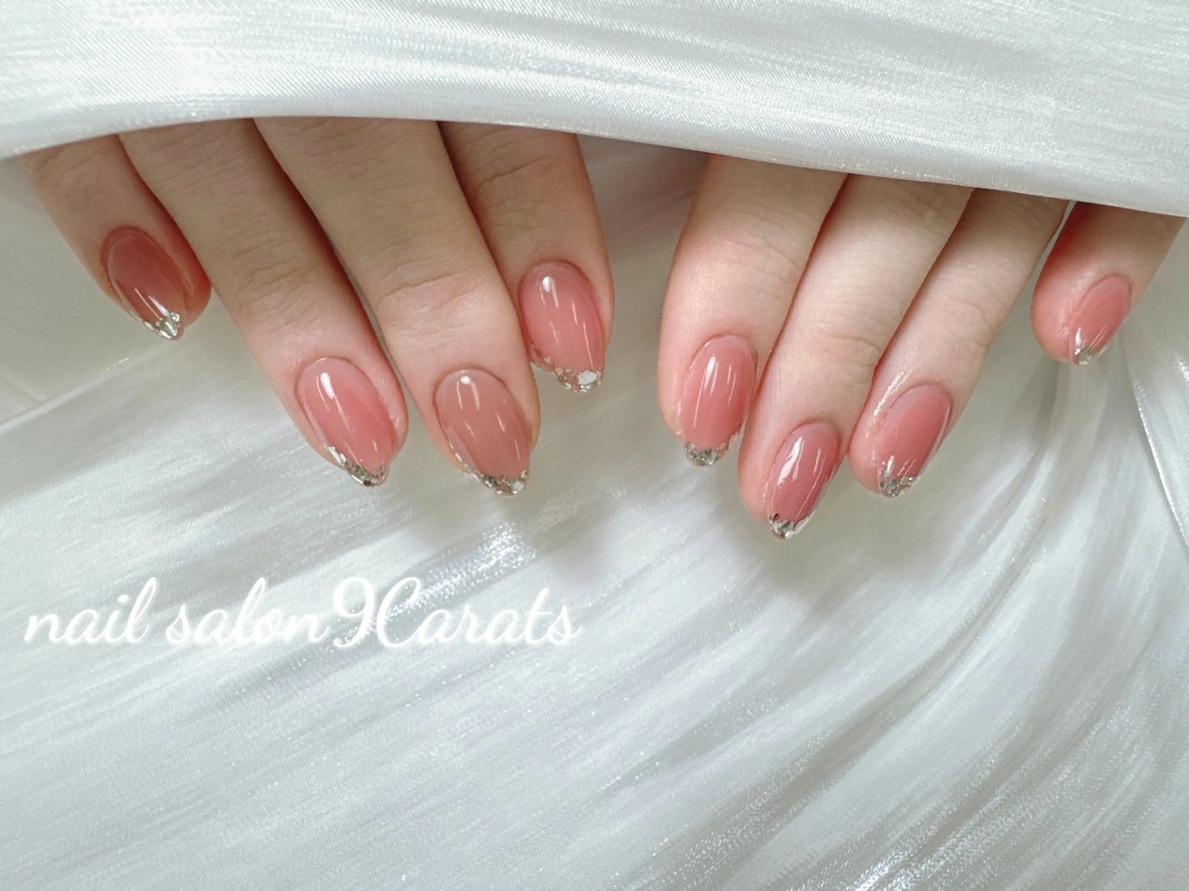 ネイル ハンドネイル ネイルサロン 9Carats神田のネイルデザイン