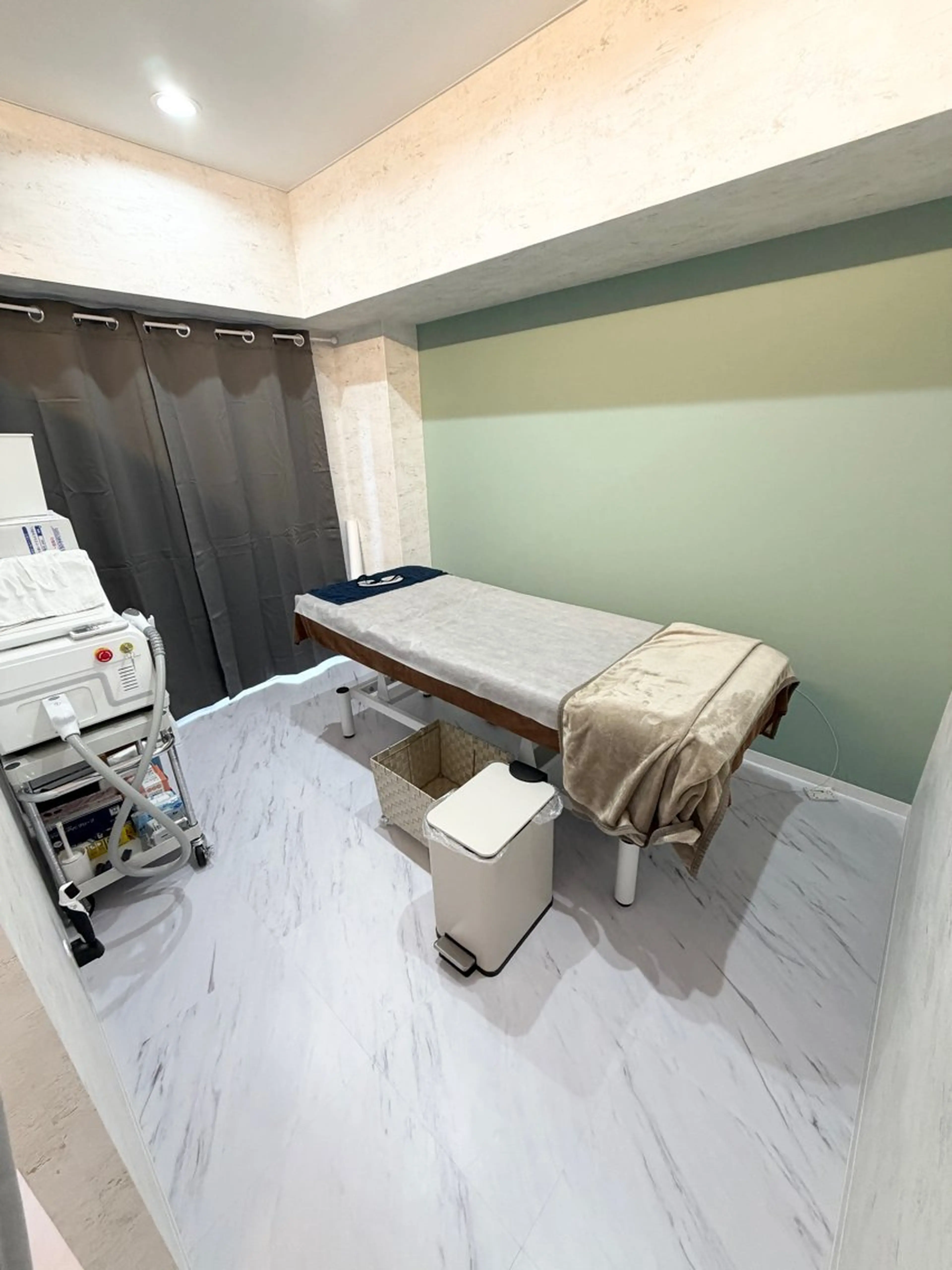 エクラブロウ柏駅東口店所属・エクラブロウ 柏駅東口店のマツエク・マツパデザイン