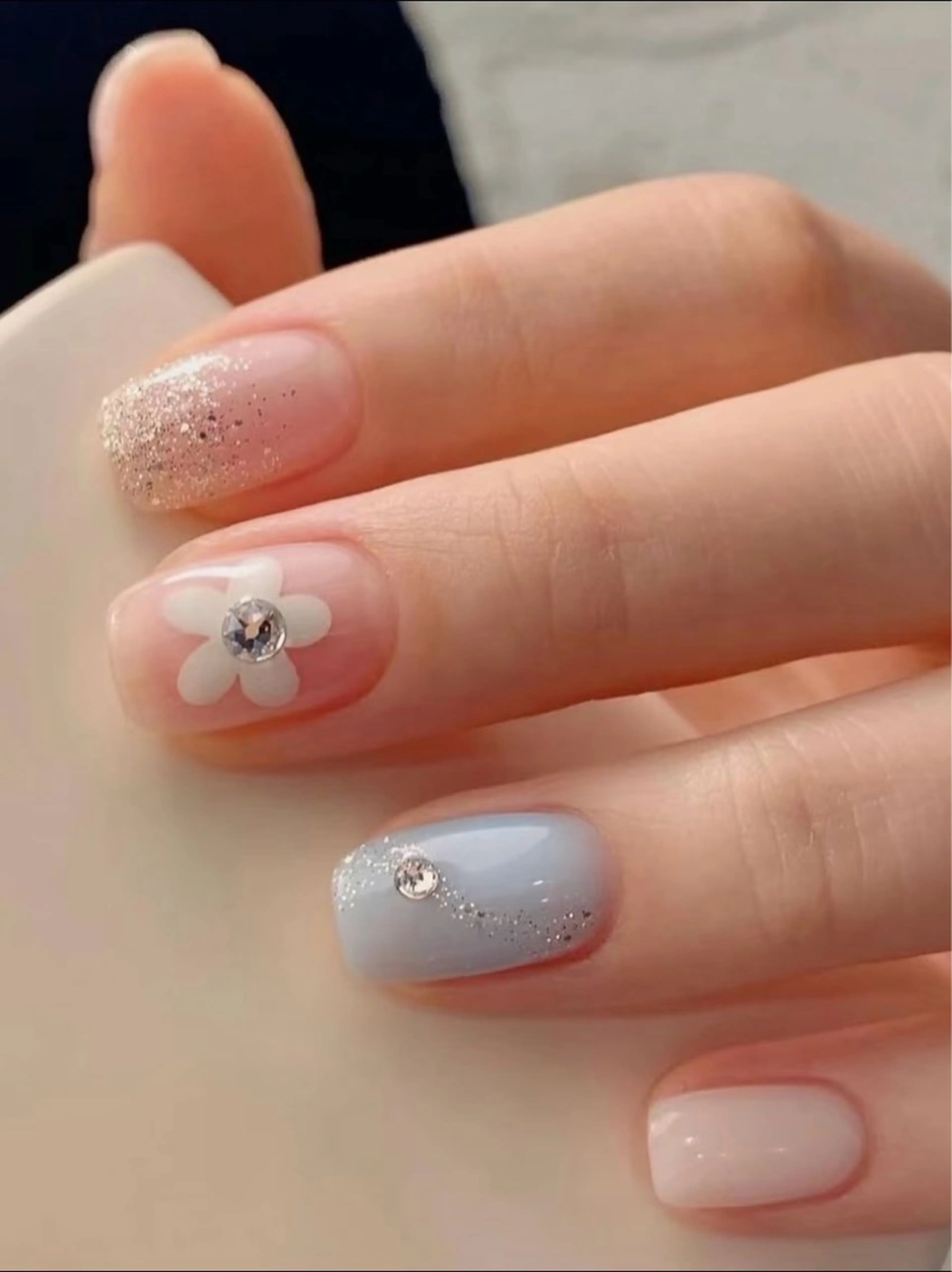 ネイル 💅E•U•B NAIL🌹所属・横浜市中区曙町 ネイルE·U·Bのネイルデザイン