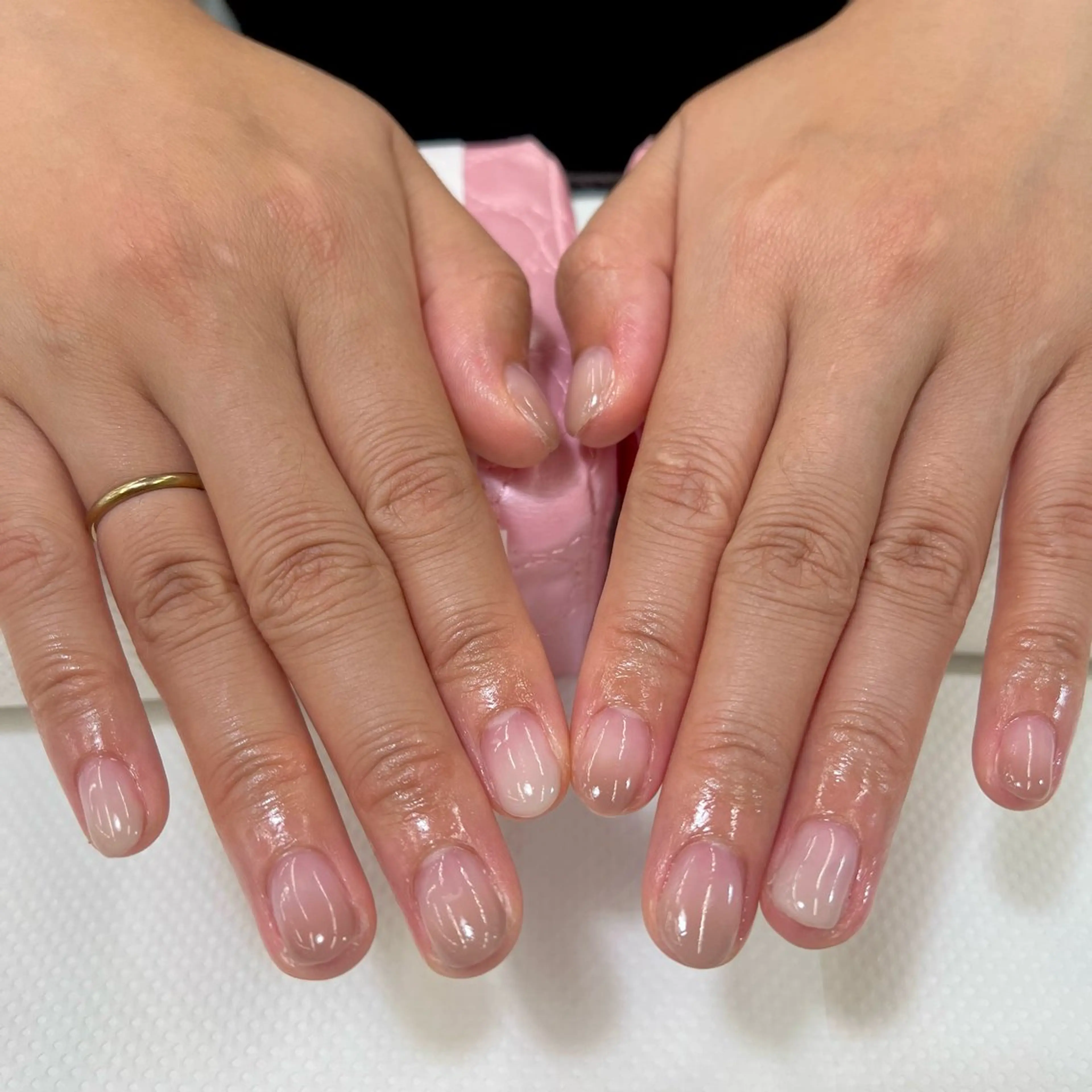 ネイル グラデーション 【MAXKELLY】 KOBIKI🐾のネイルデザイン