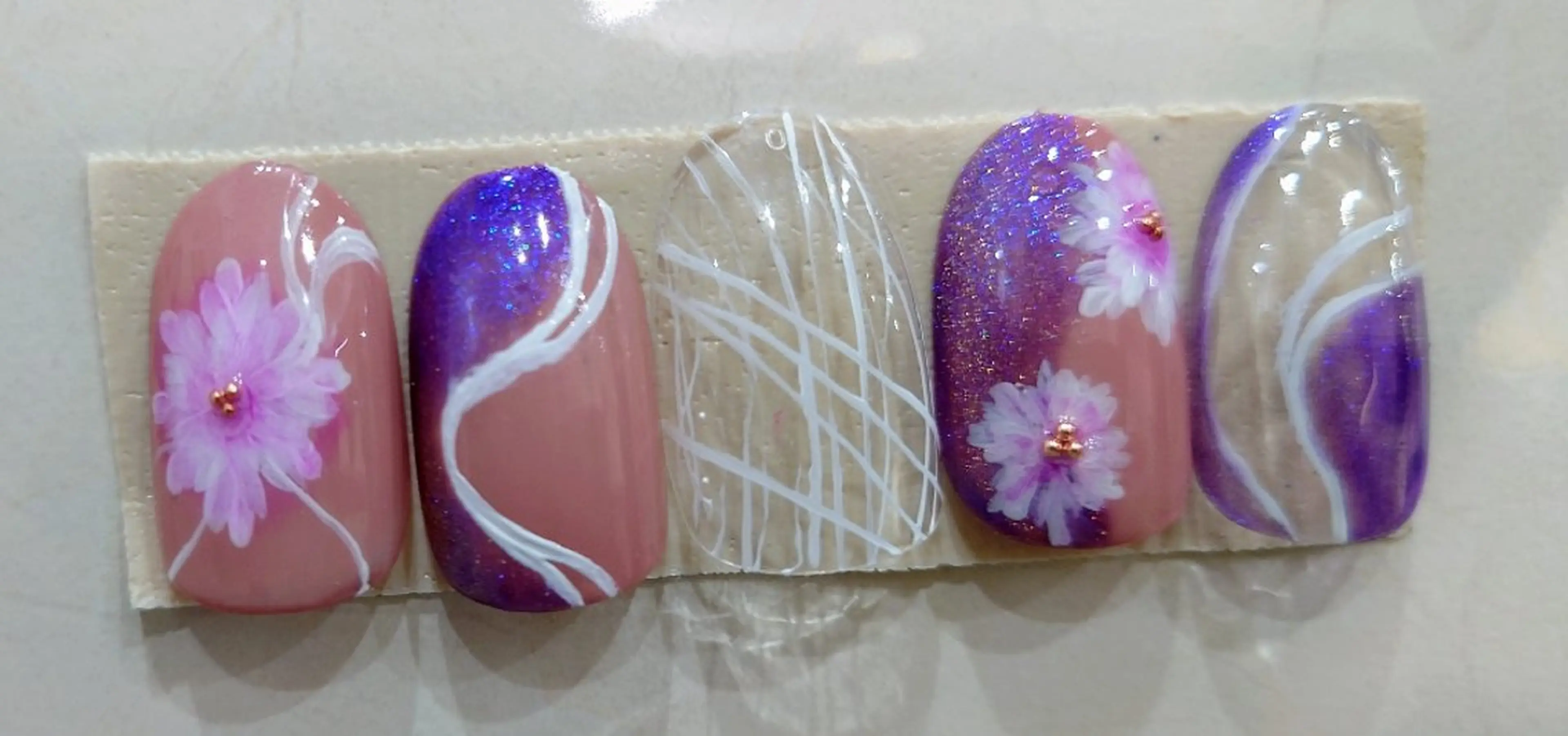 ネイル NailPracticeRoomLou所属・lou jrのネイルデザイン