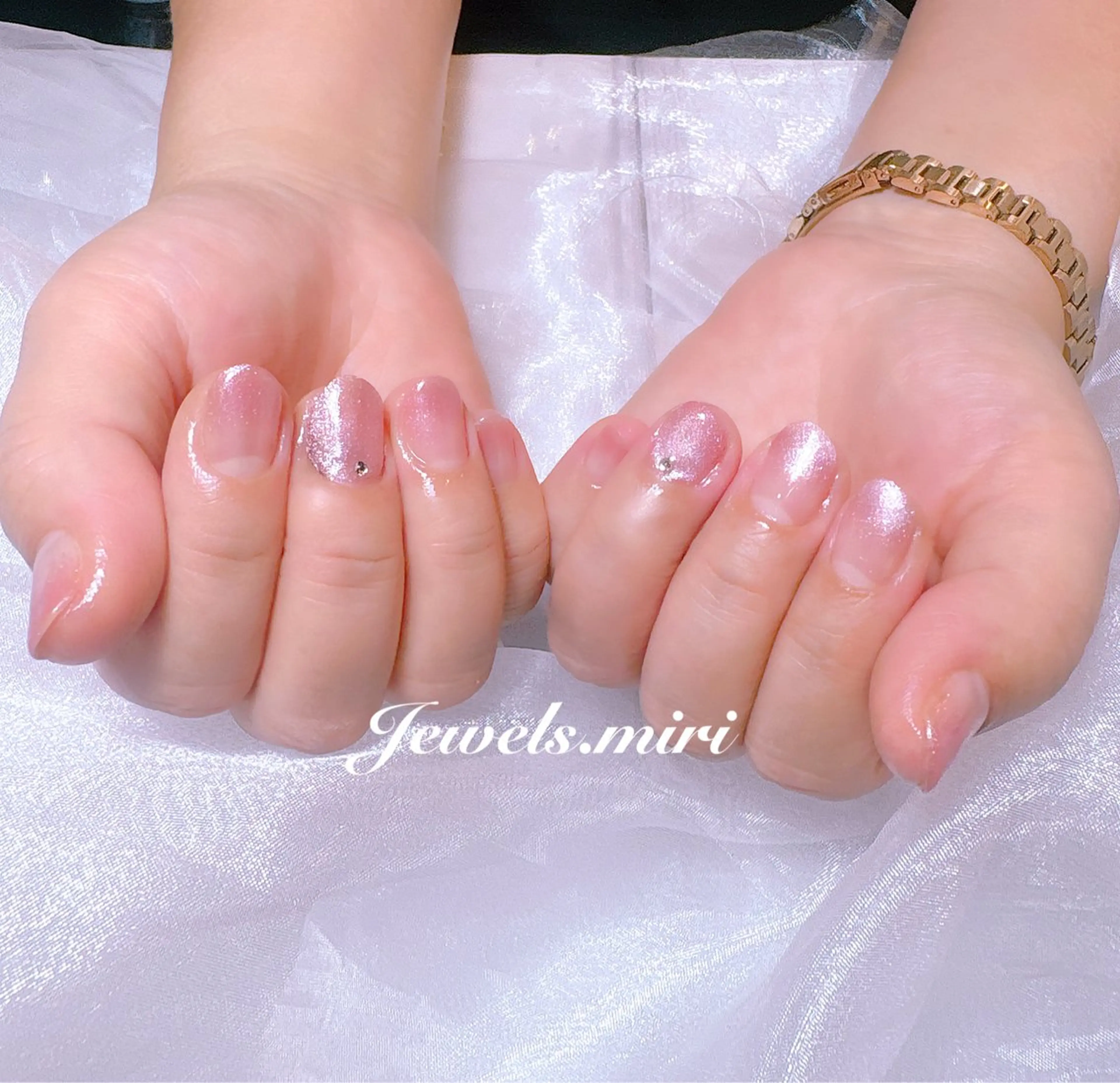 ネイル マグネットネイル ピンク シンプルネイル Jewels nail lily 白楽所属・ネイルサロン Jewels Mのネイルデザイン