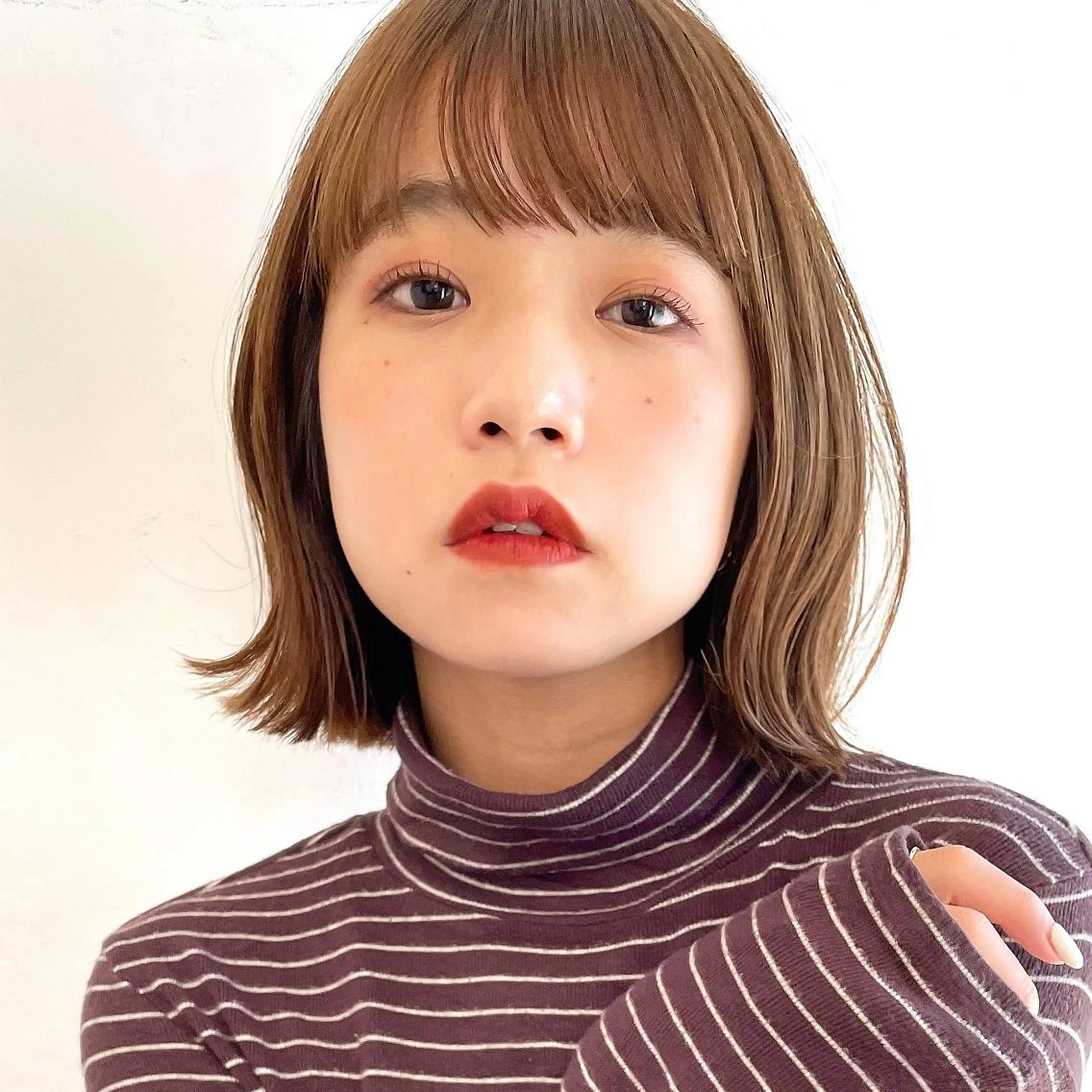 ミディアム OAK 学芸大学所属・秋葉萌　透明感カラー /レイヤー/ボブ♡のヘアスタイル