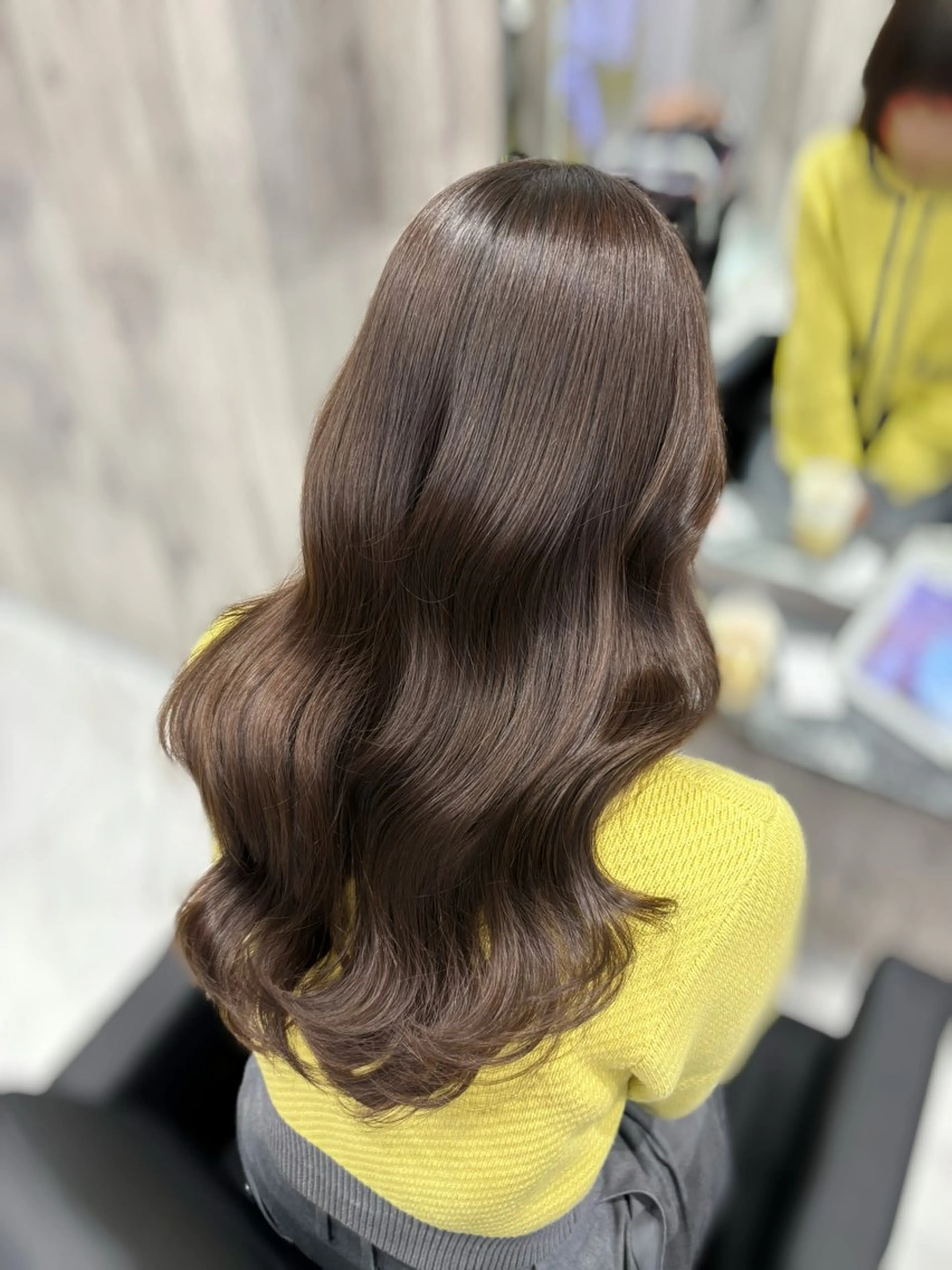 ミディアム カット ヘアカラー 🥣ケアブリーチカ ラーTakato🥛のヘアスタイル