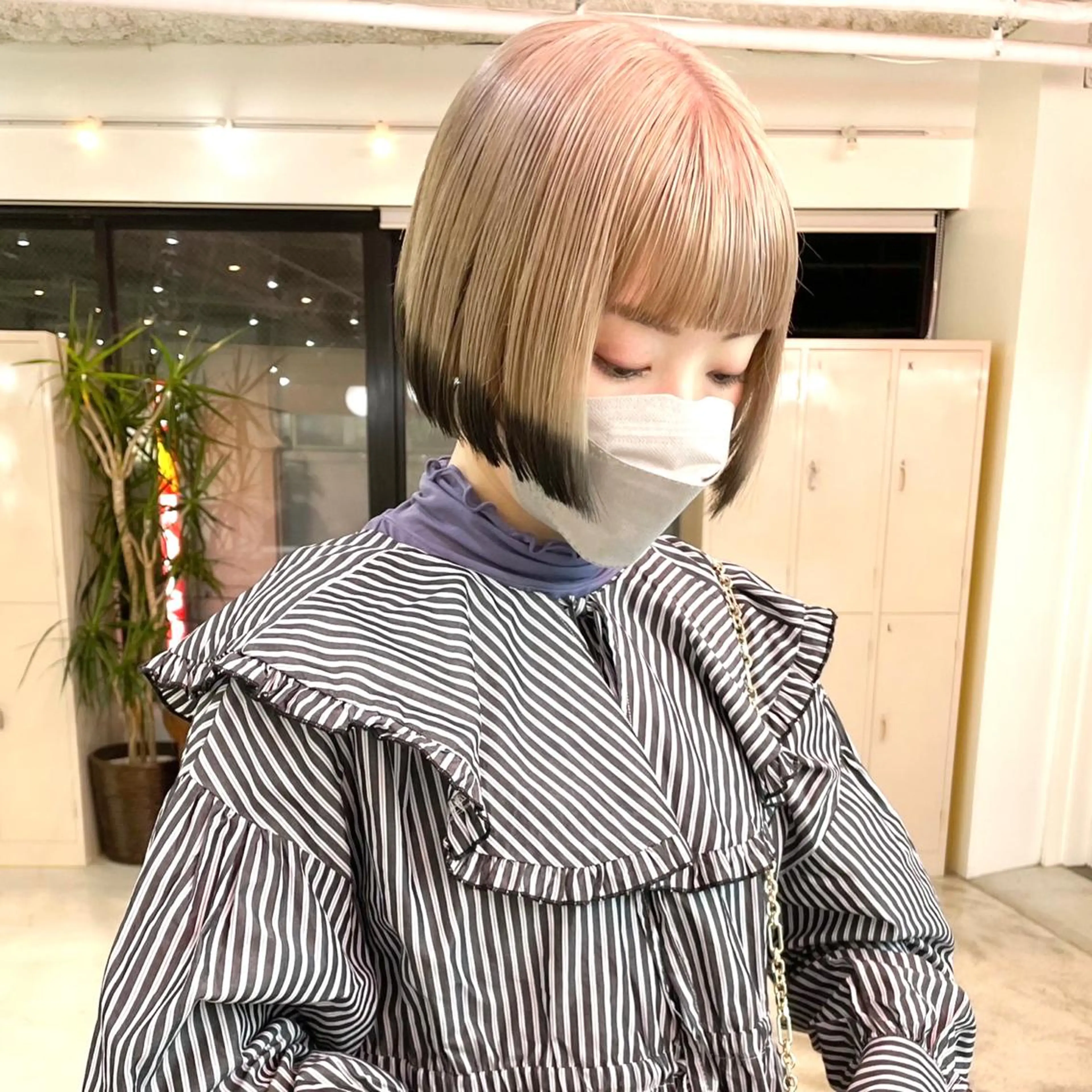 ショート カラー パーマ ヘアアレンジ メンズ キッズ ネイル マツエク・マツパ アイブロウ 🧨ブリーチー×ボブ レイヤー💎じゅえるのヘアスタイル