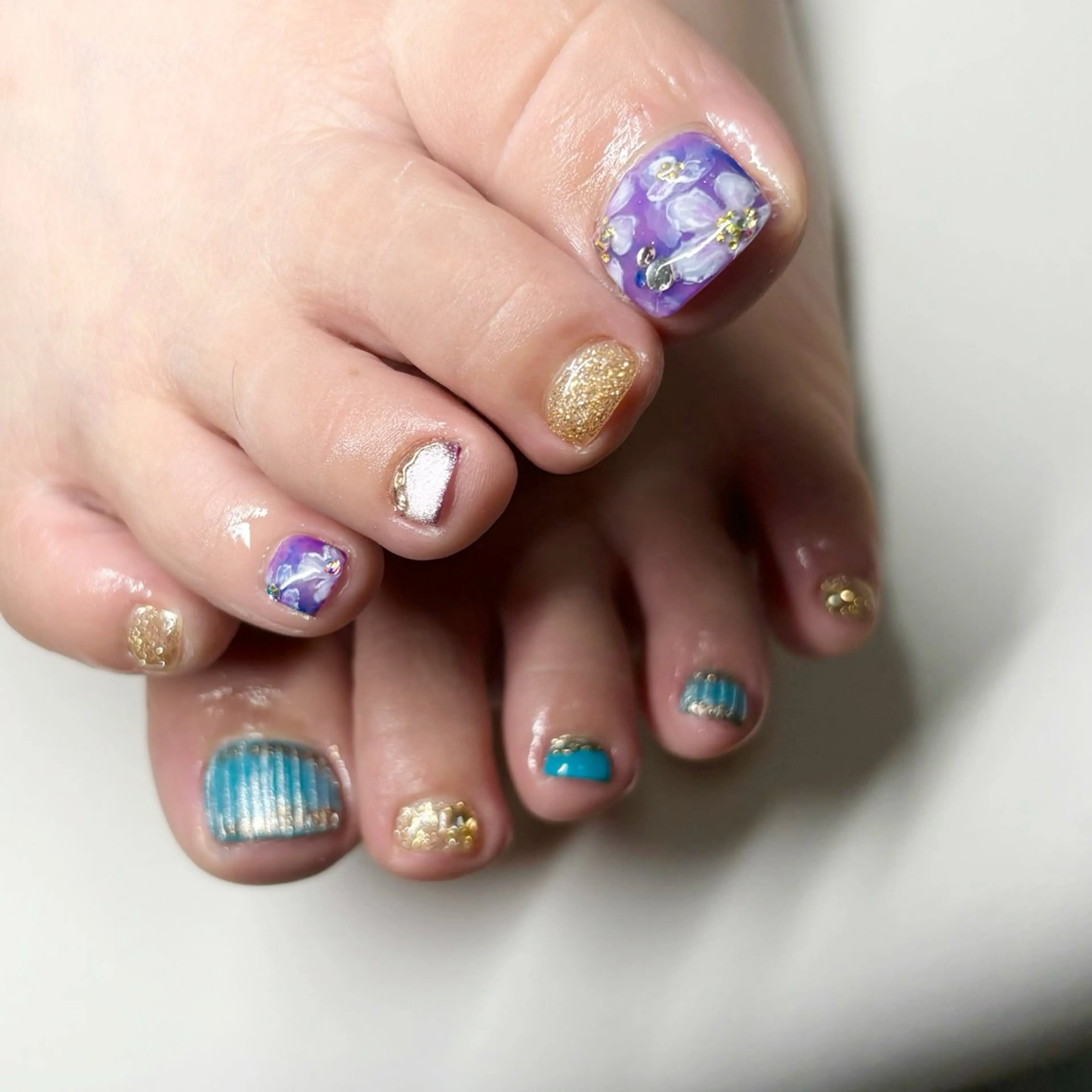 ネイル フットネイル nail salon Ecrin所属・前島 稀歩のネイルデザイン