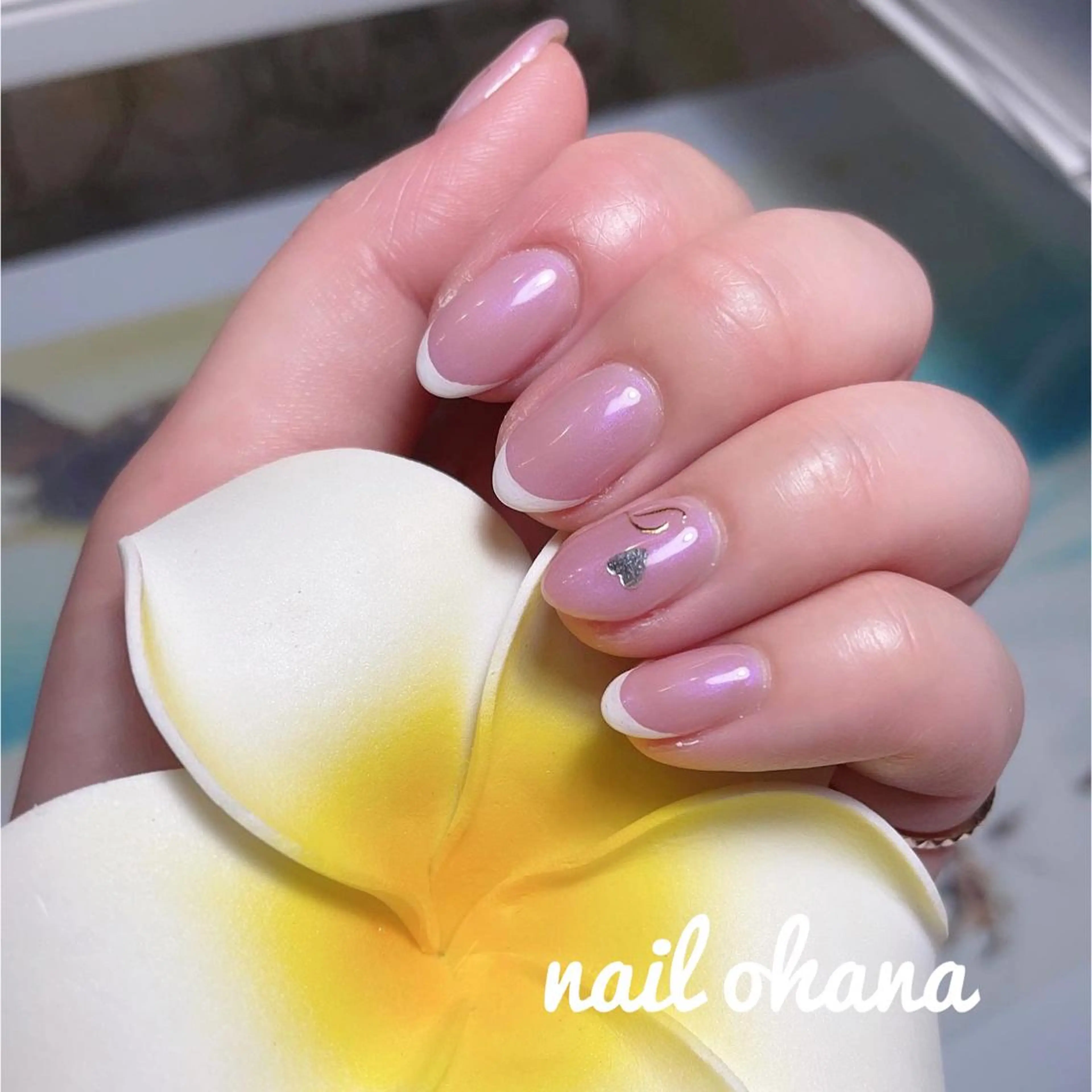 ネイル オーロラネイル フレンチネイル ピンク 那覇🏝️台湾人 ネイリストSHIUのネイルデザイン