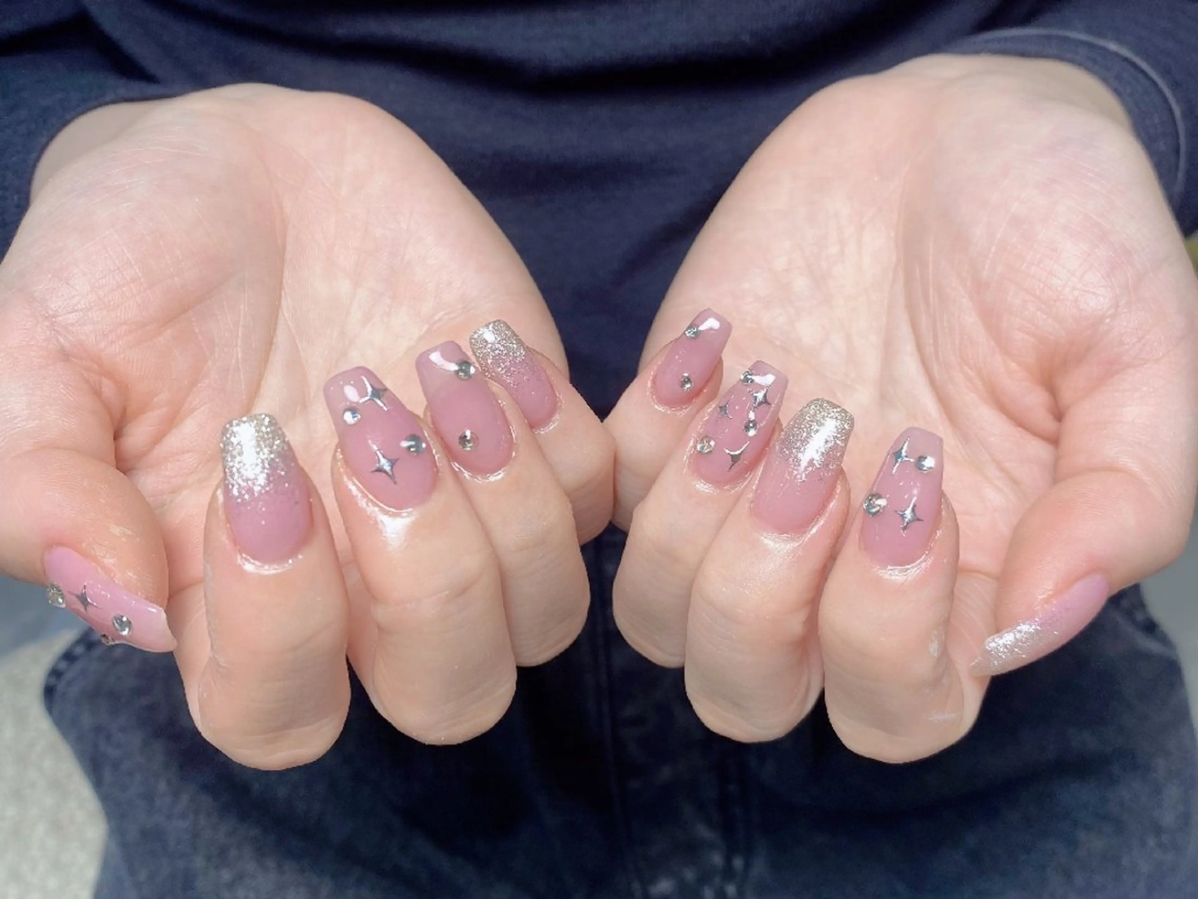 ネイル チークネイル フットネイル フレンチネイル ジェルネイル マグネットネイル ハンドネイル UM Nail Salonのネイルデザイン