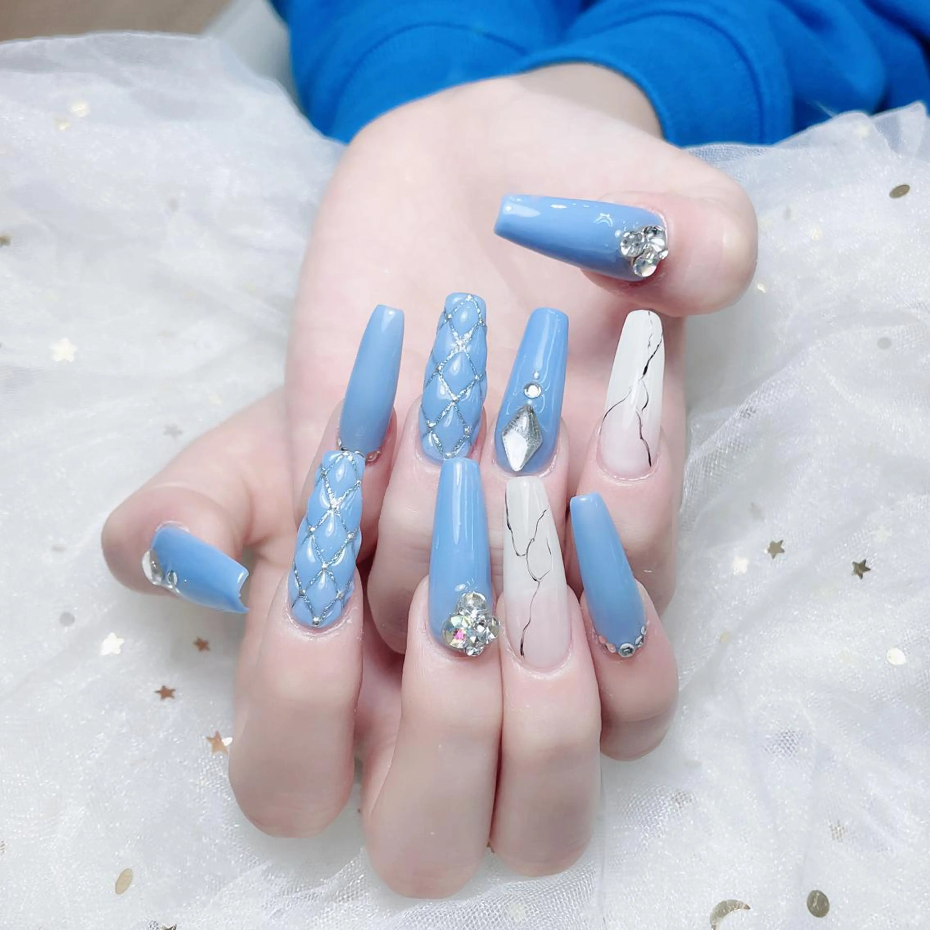 ネイル クリアネイル フラッシュネイル フラワーネイル グラデーション キラキラネイル ハンドネイル NailPrincess所属・princess スカルプ専門店のネイルデザイン