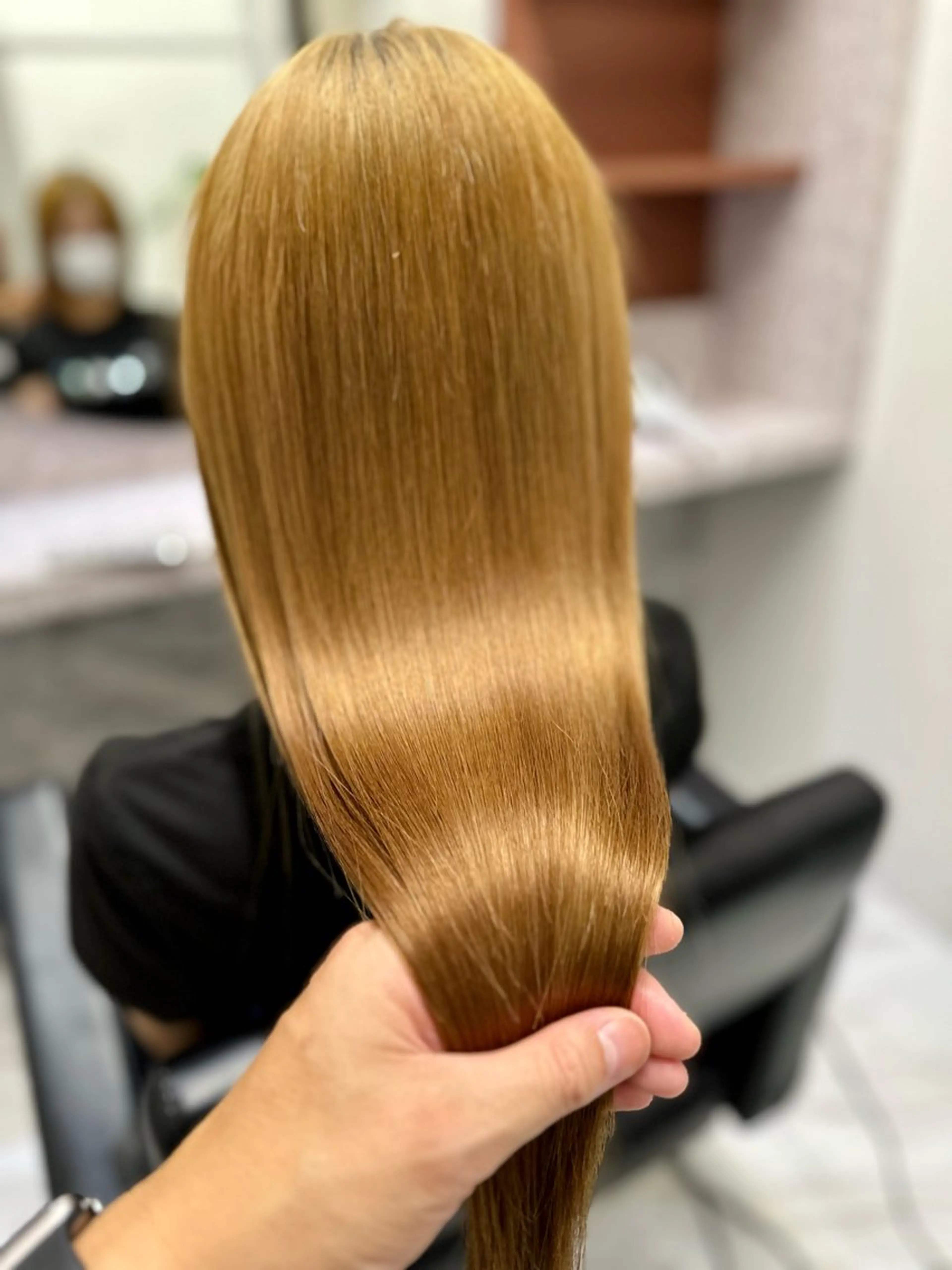 セミロング カット 縮毛矯正 JYO 髪質改善専門家のヘアスタイル