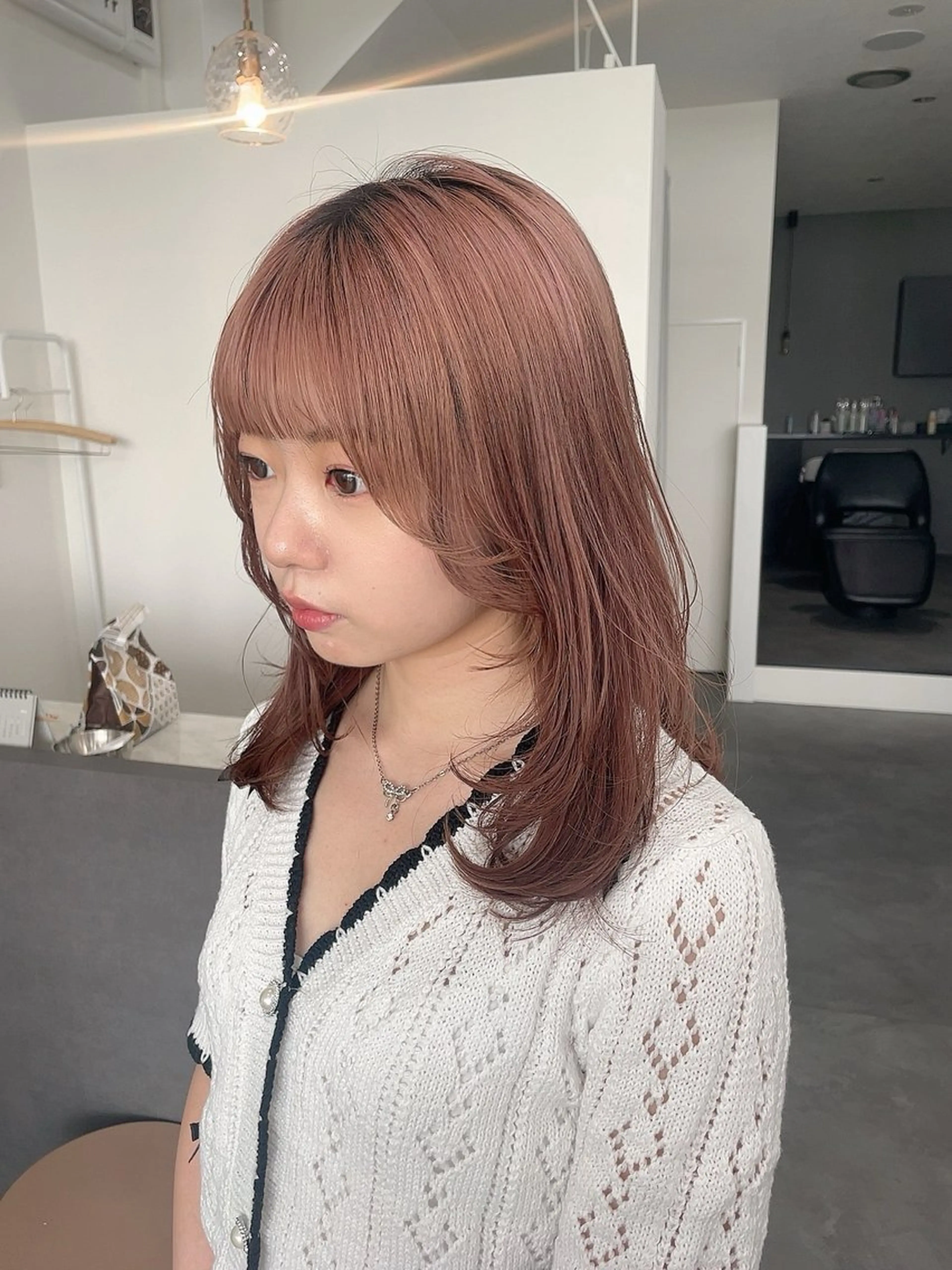 ミディアム カット ヘアカラー トリートメント uru"所属・uru" すずきさゆりのヘアスタイル