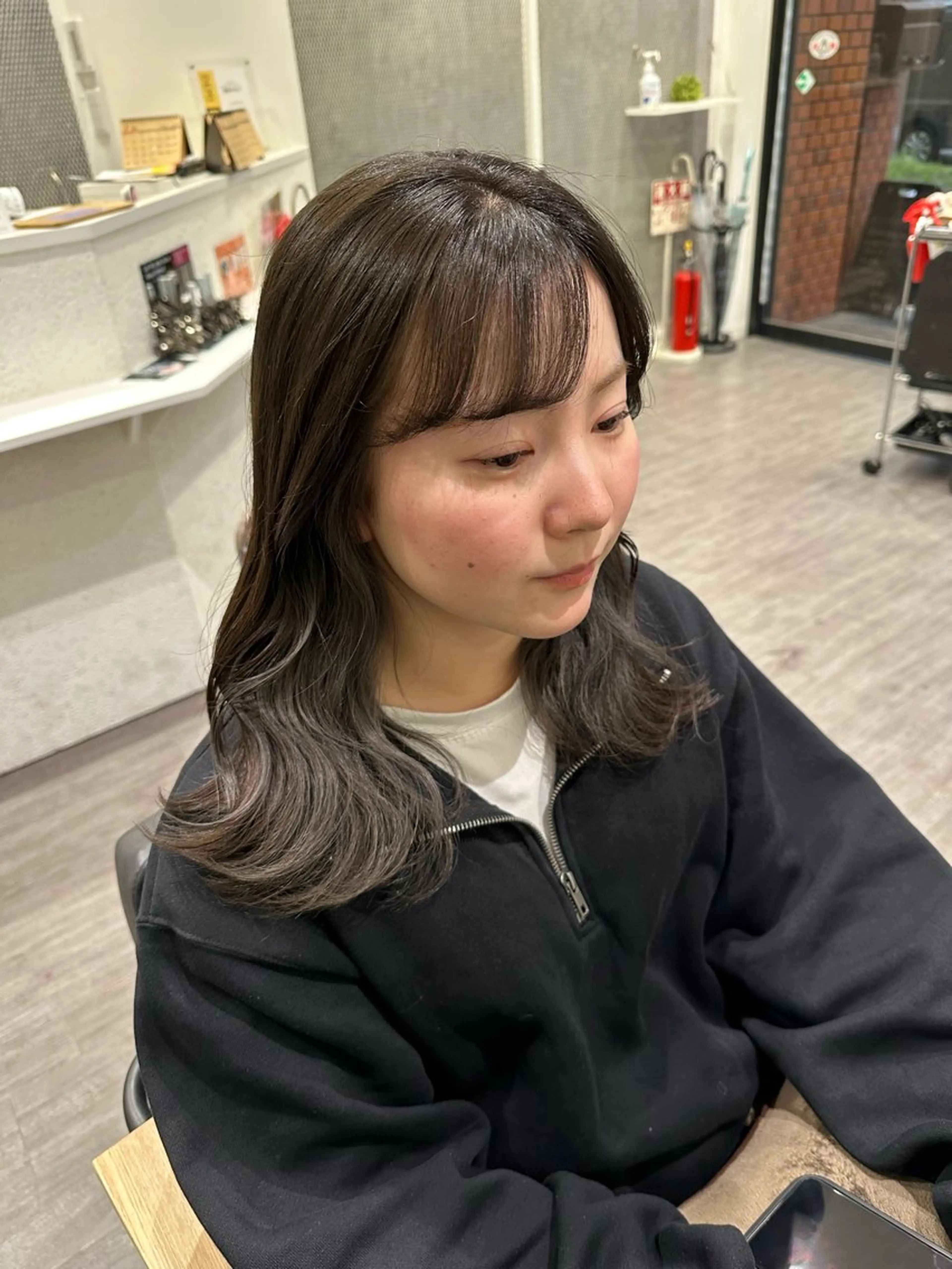 セミロング カラー 艶髪レイヤー上田 紗也🇰🇷💗のヘアスタイル