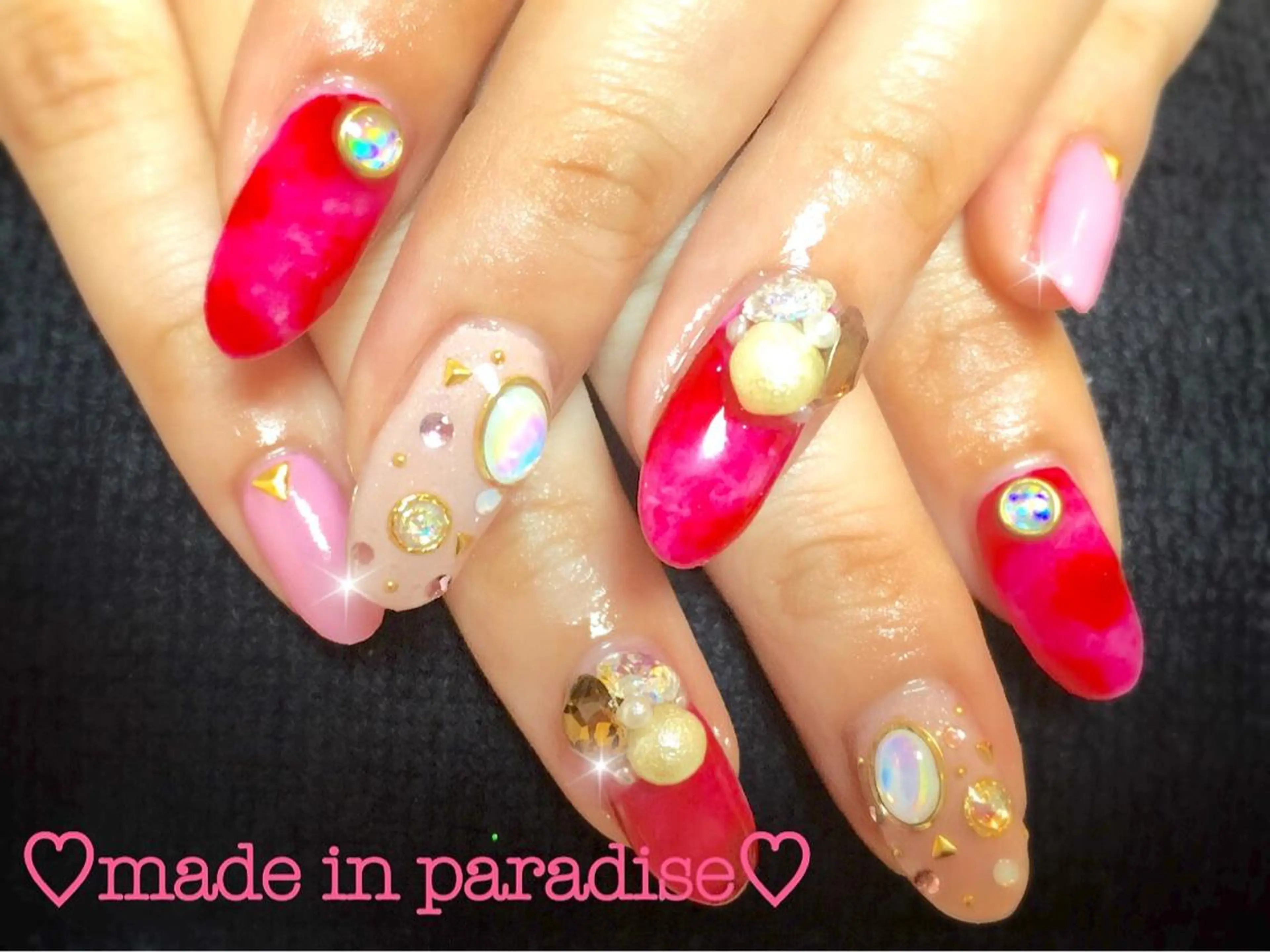 ネイル 成人式 ゴージャス うるま市サロン Yuko Izawaのネイルデザイン