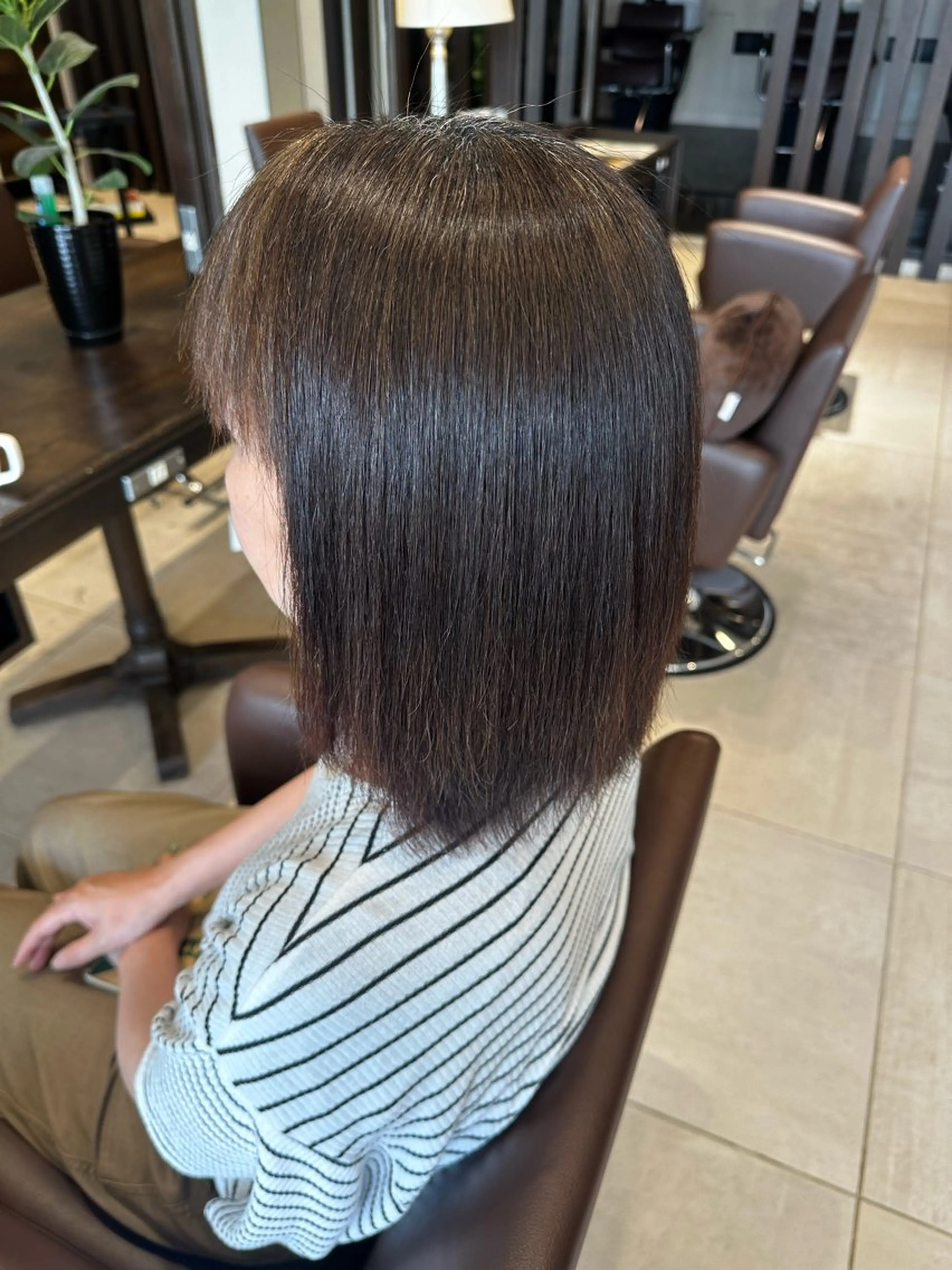 セミロング 縮毛矯正 トリートメント 荒木 郁実のヘアスタイル