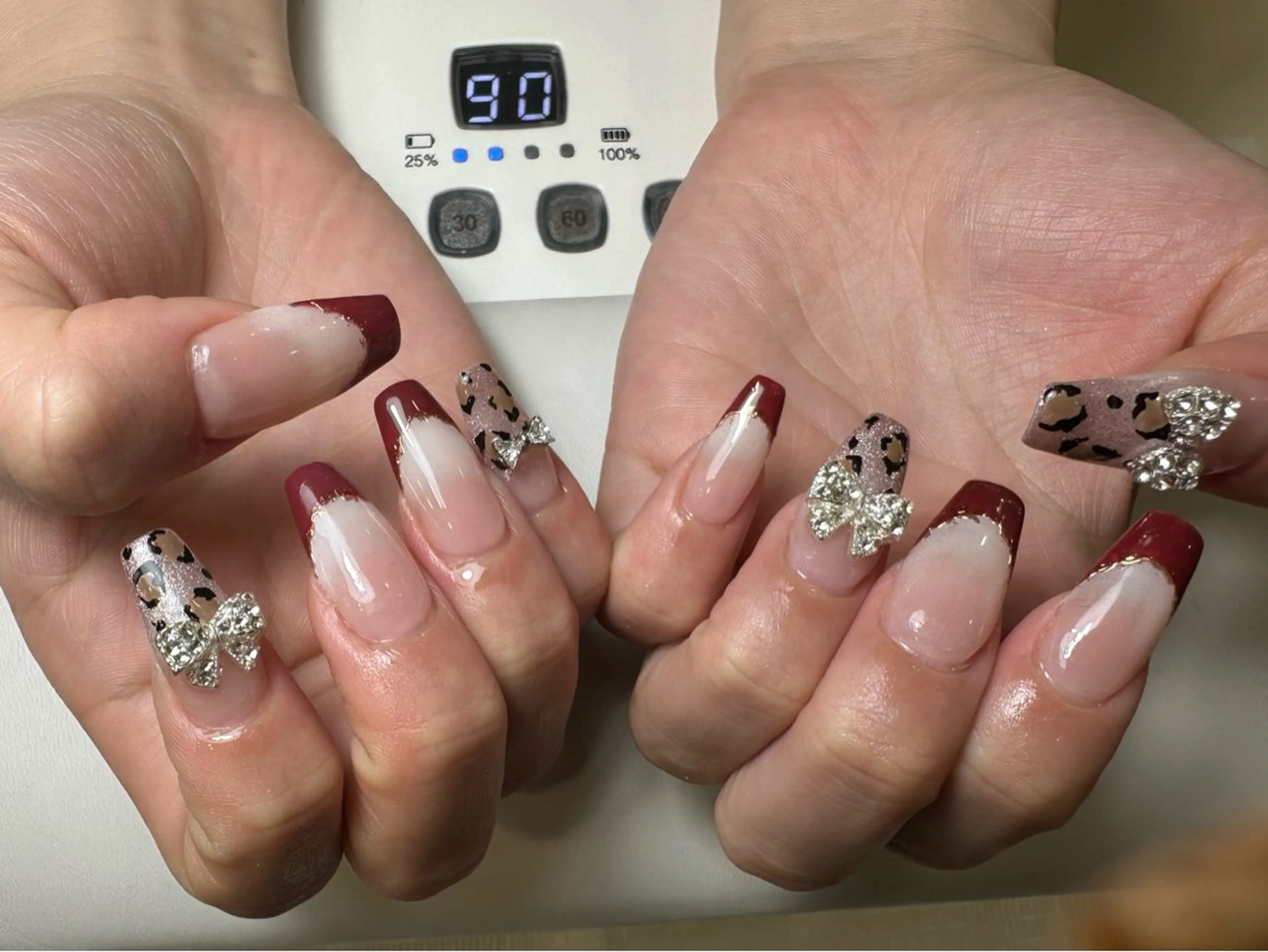 ネイル アニマル柄 フレンチネイル マグネットネイル ハンドネイル Rin Nailのネイルデザイン