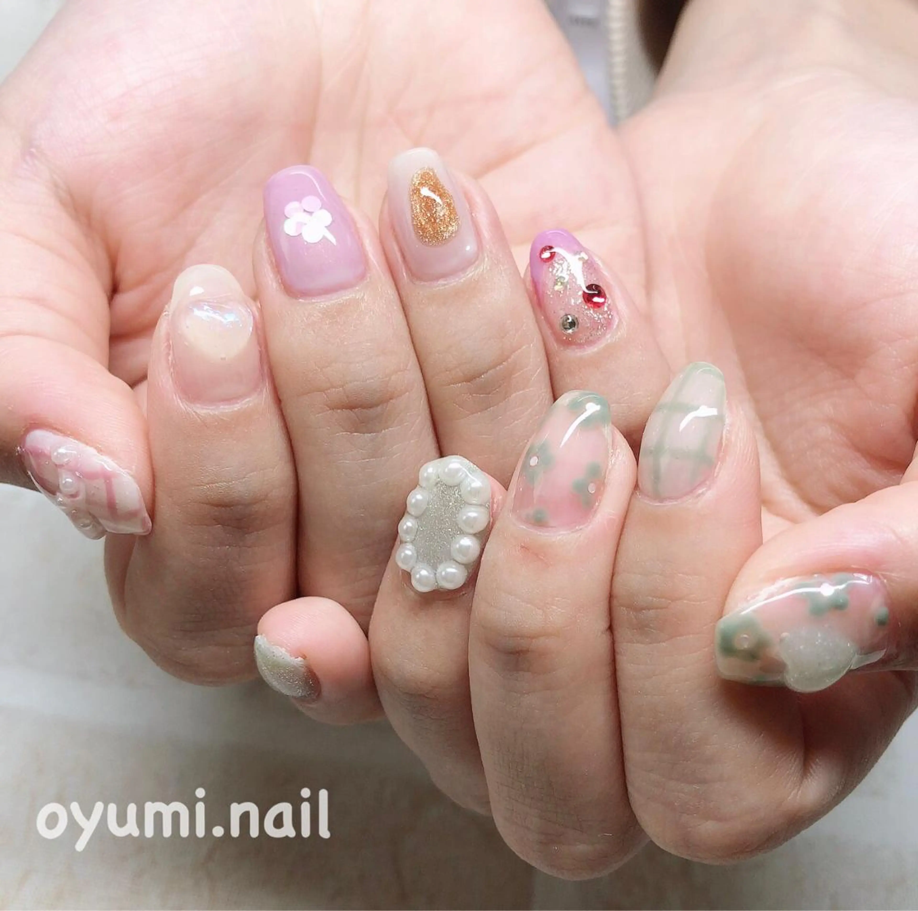 ネイル フラワーネイル ジェルネイル グラデーション 韓国ネイル パラジェル ハンドネイル takanashi yumiのネイルデザイン