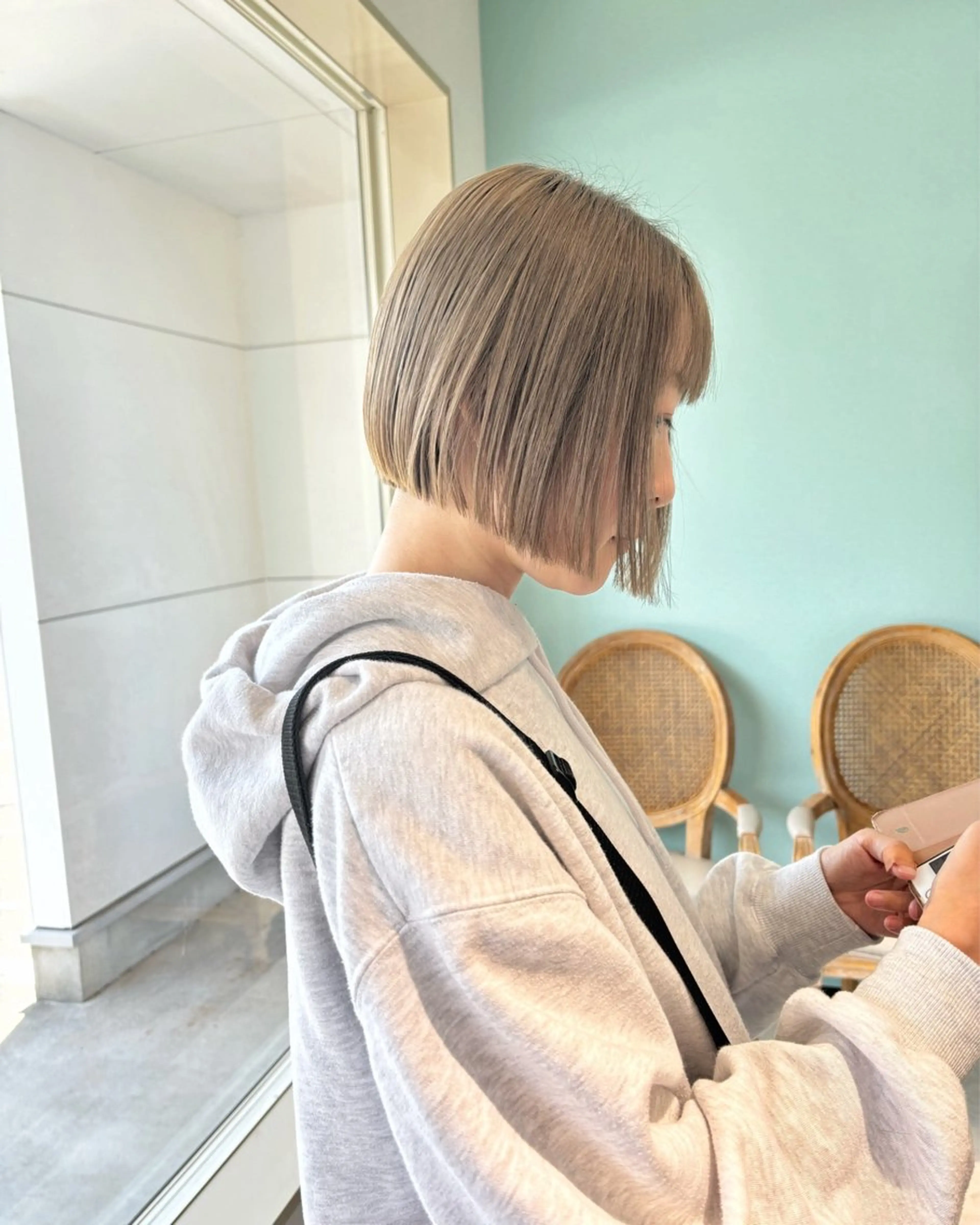 ショート カラー 藤井 貴美子のヘアスタイル