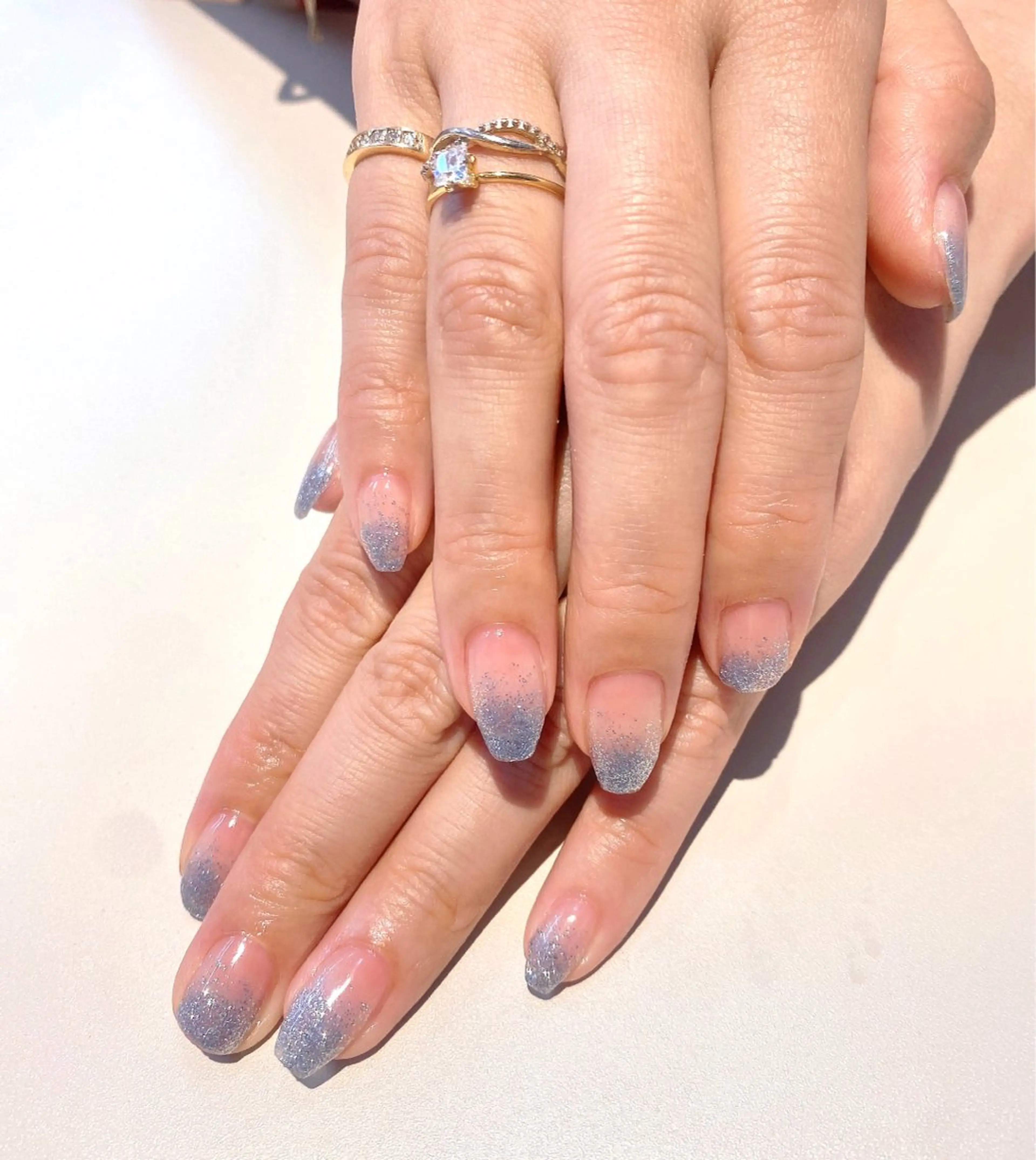 ネイル ブルー グラデーション ラメ(グリッター) ラメグラデーション シルバー 久屋大通DEE Iwahashiのネイルデザイン