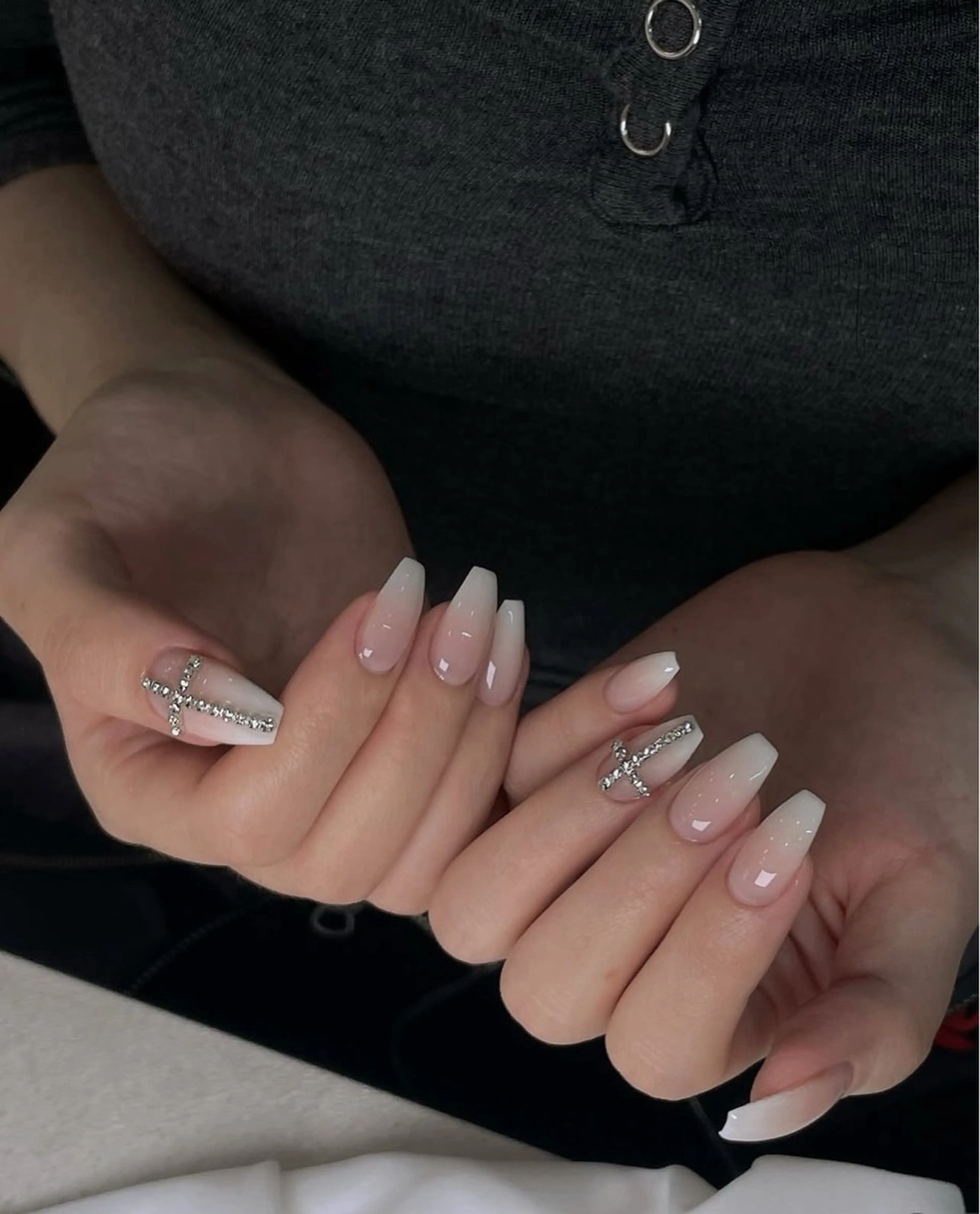 ネイル キラキラネイル マグネットネイル ミラーネイル ニュアンスネイル ワンホンネイル ハンドネイル Hinaa 池袋のネイルデザイン