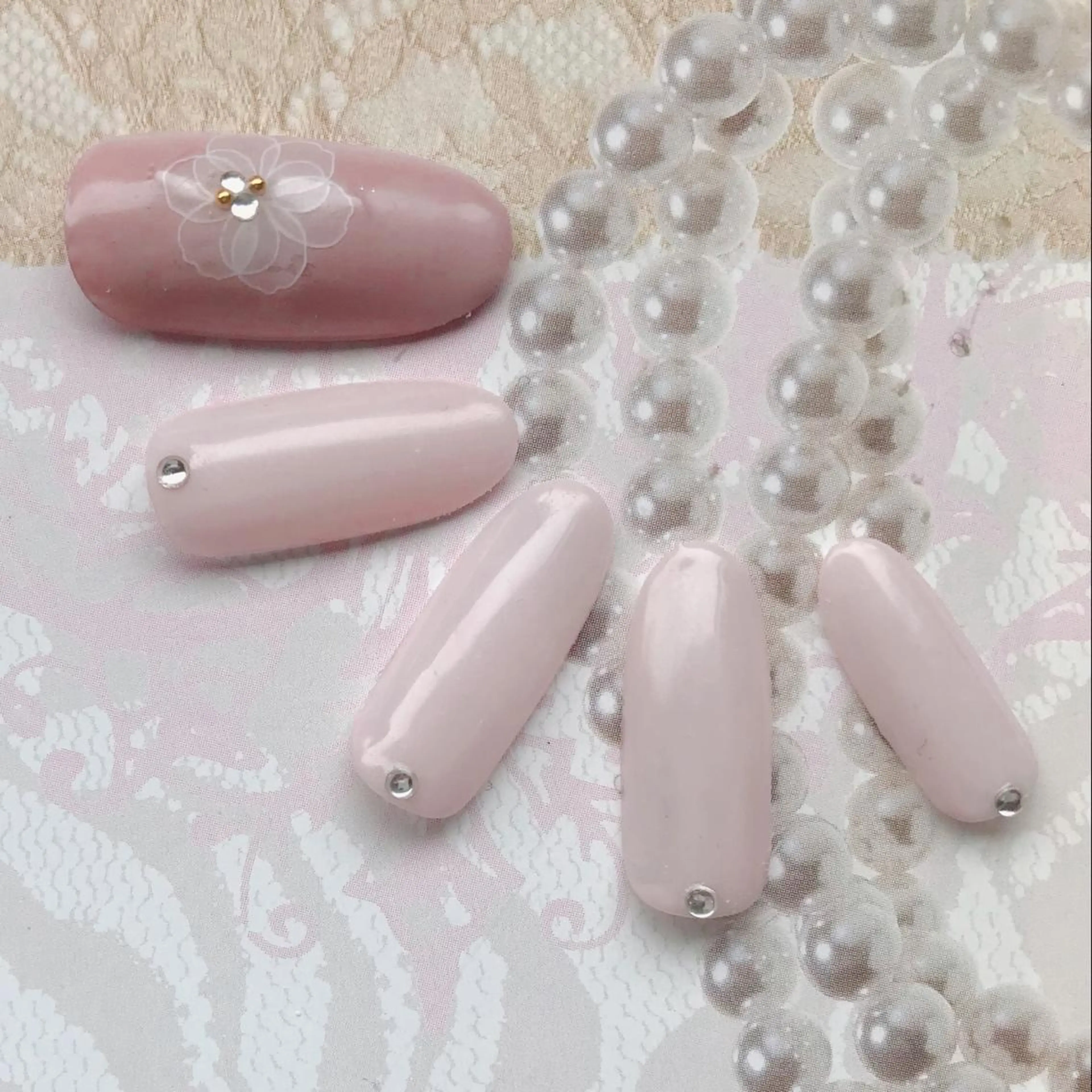 ネイル 練馬駅近ネイルラニ 不細工爪90分で美爪のネイルデザイン